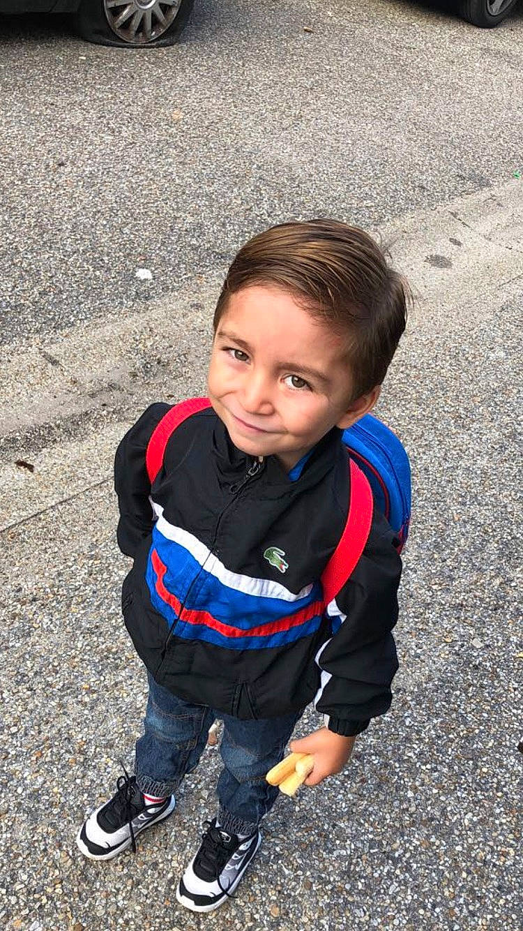 Ayron a rejoint le concours — aidez-le/la à gagner de superbes lots ! blue, child, electric_blue, joy, male, person, play, smile, toddler, vacation