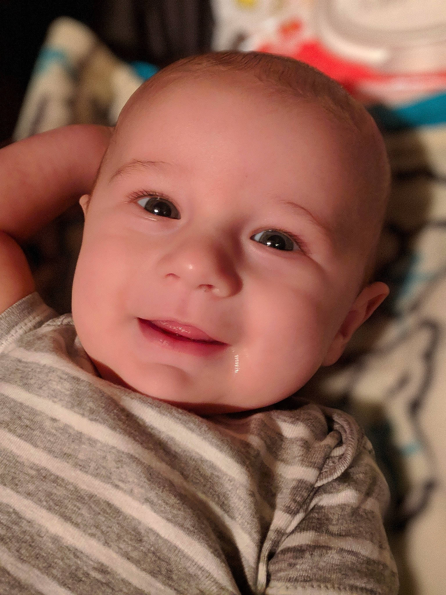 Korben is registered to the contest to win money with this photo: baby, beauty, cheek, child, chin, close_up, ear, eye, eyebrow, face, facial_expression, forehead, head, iris, lip, mouth, nose, person, skin, smile