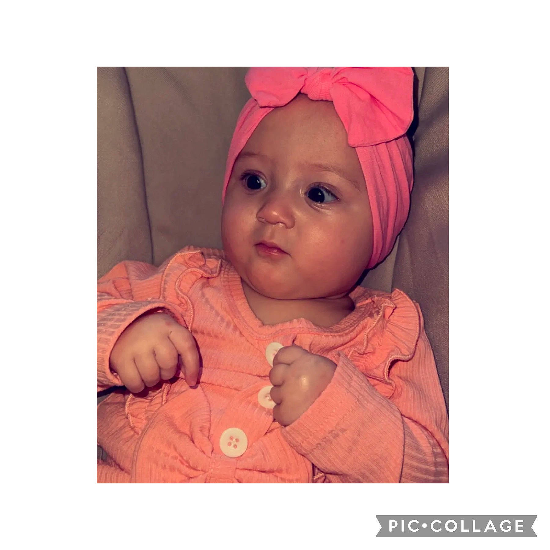 Rebekah a rejoint le concours — aidez-le/la à gagner de superbes lots ! baby, baby_toddler_clothing, cheek, chin, comfort, eye, eyebrow, face, gesture, happy, head, headwear, human_body, lip, mouth, nose, outerwear, person, skin, sleeve