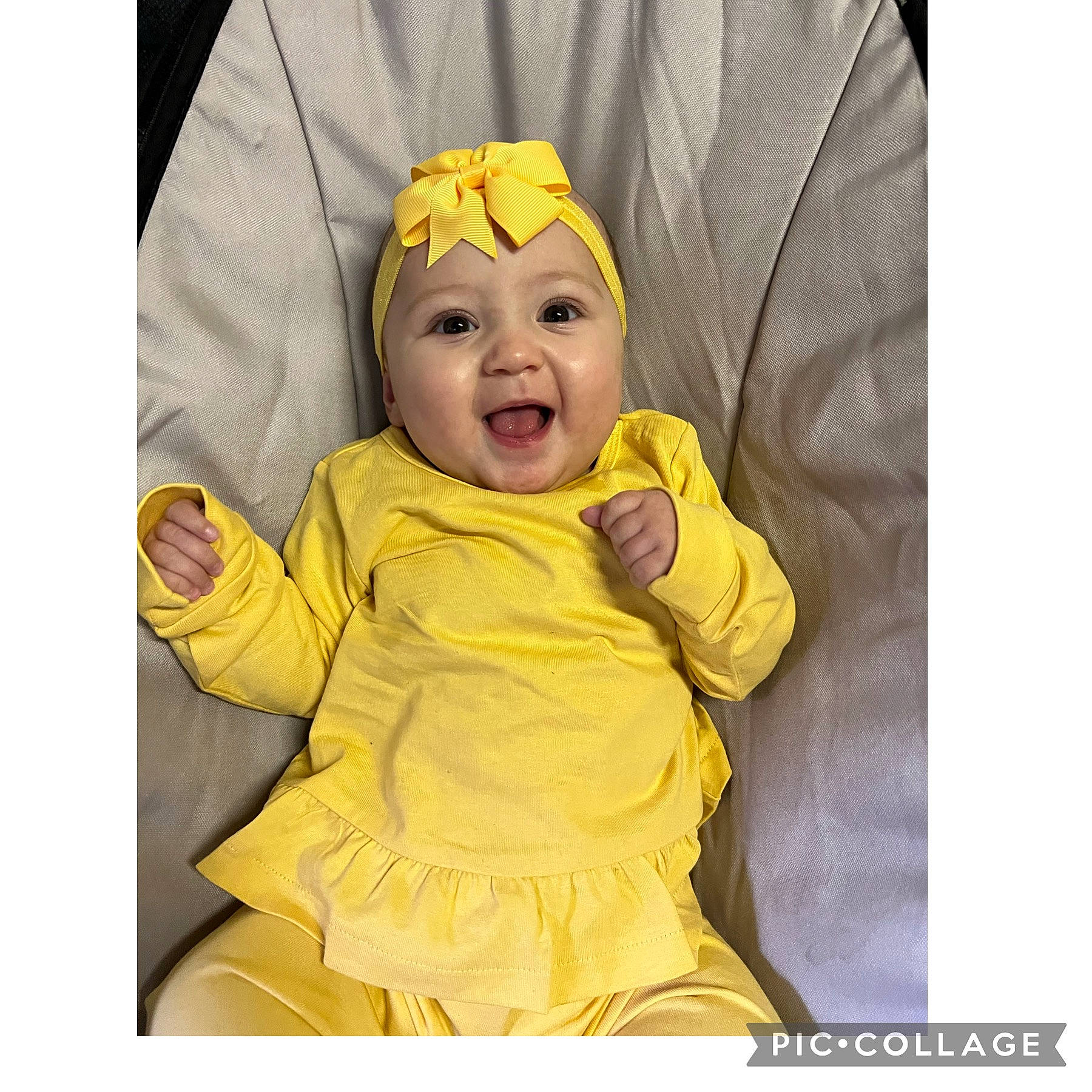 Rebekah a rejoint le concours — aidez-le/la à gagner de superbes lots ! baby, baby_laughing, baby_toddler_clothing, cap, child, comfort, eye, happy, headwear, hood, hoodie, jacket, laugh, linens, outerwear, person, product, sleeve, smile, t_shirt