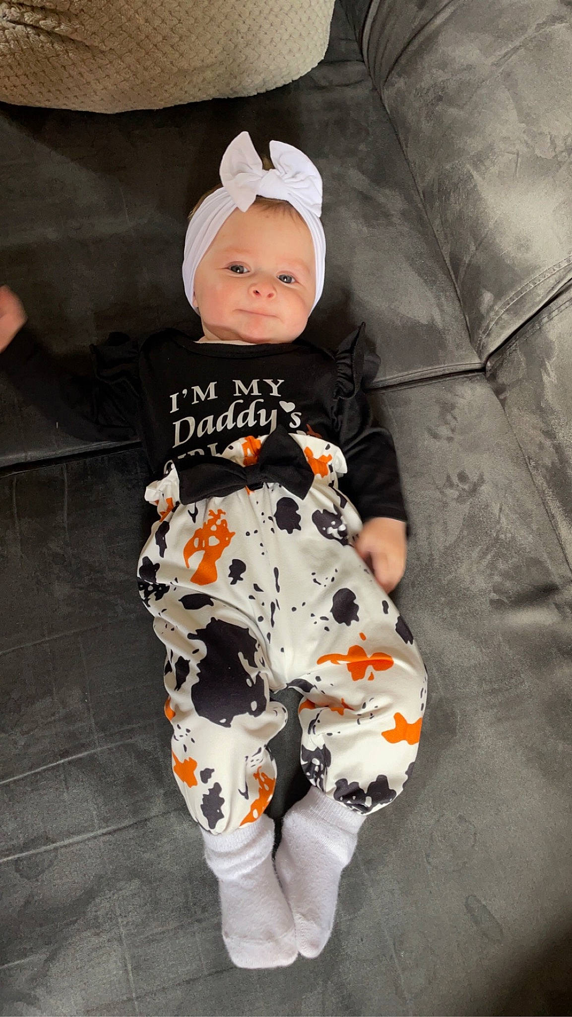 Eden participe au concours pour gagner de l'argent avec cette photo : baby, baby_products, baby_toddler_clothing, beanie, cap, carmine, child, costume, fashion_accessory, headgear, hoodie, knit_cap, linens, pattern, person, personal_protective_equipment, sleeve, sportswear, t_shirt, textile