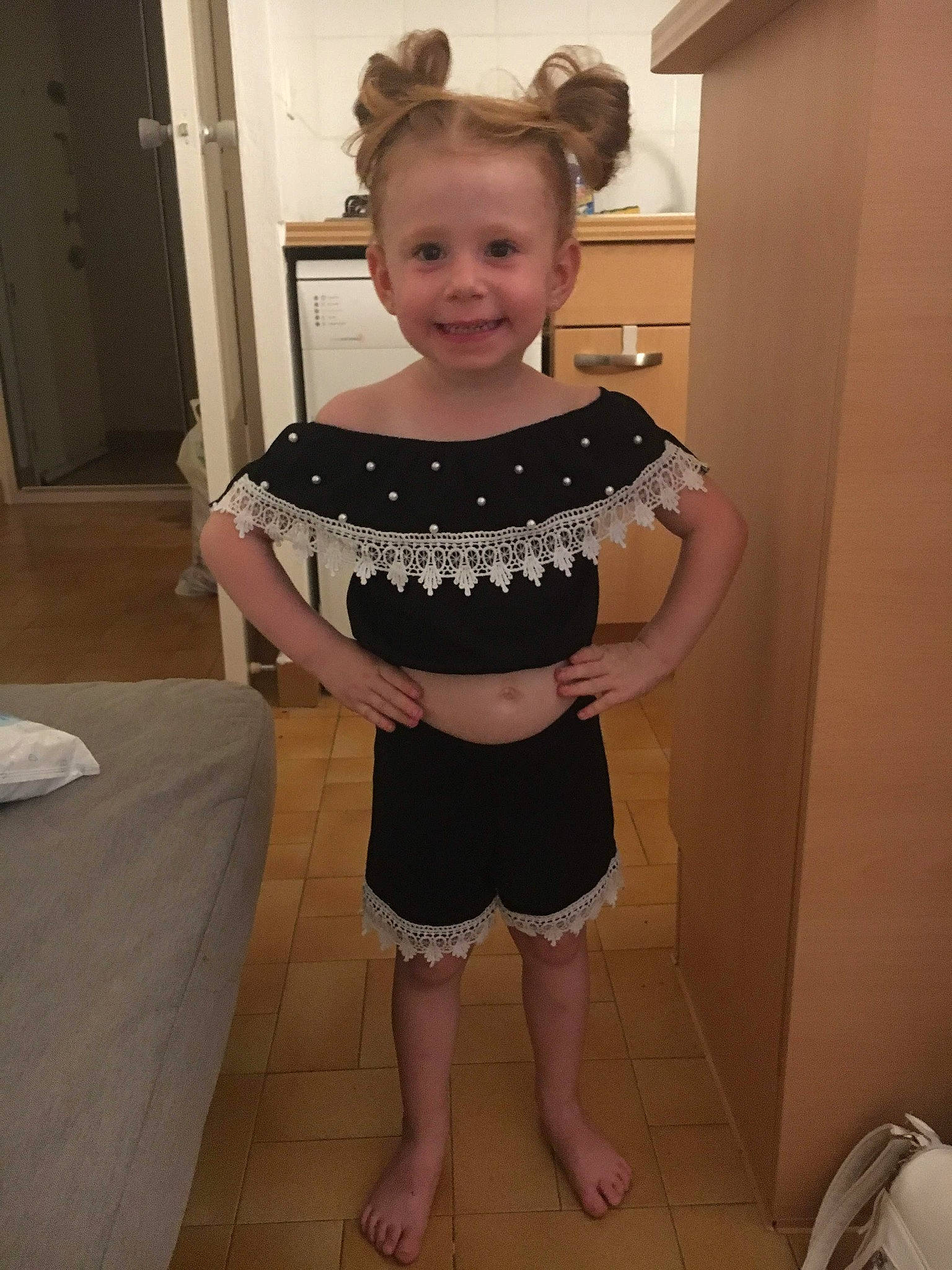 Kyara a rejoint le concours — aidez-le/la à gagner de superbes lots ! baby, baby_toddler_clothing, child, clothing, costume, joy, person, shoulder, sleeve, toddler