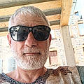 François B.