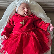Myah participe au concours pour gagner de l'argent avec cette photo : baby, sleeping, red_dress, headband, blanket, infant, cute, portrait, soft_lighting, indoors, holiday_clothing, tulle_skirt, newborn, peaceful, child, small_hands, cozy, resting, white_blanket, closeup