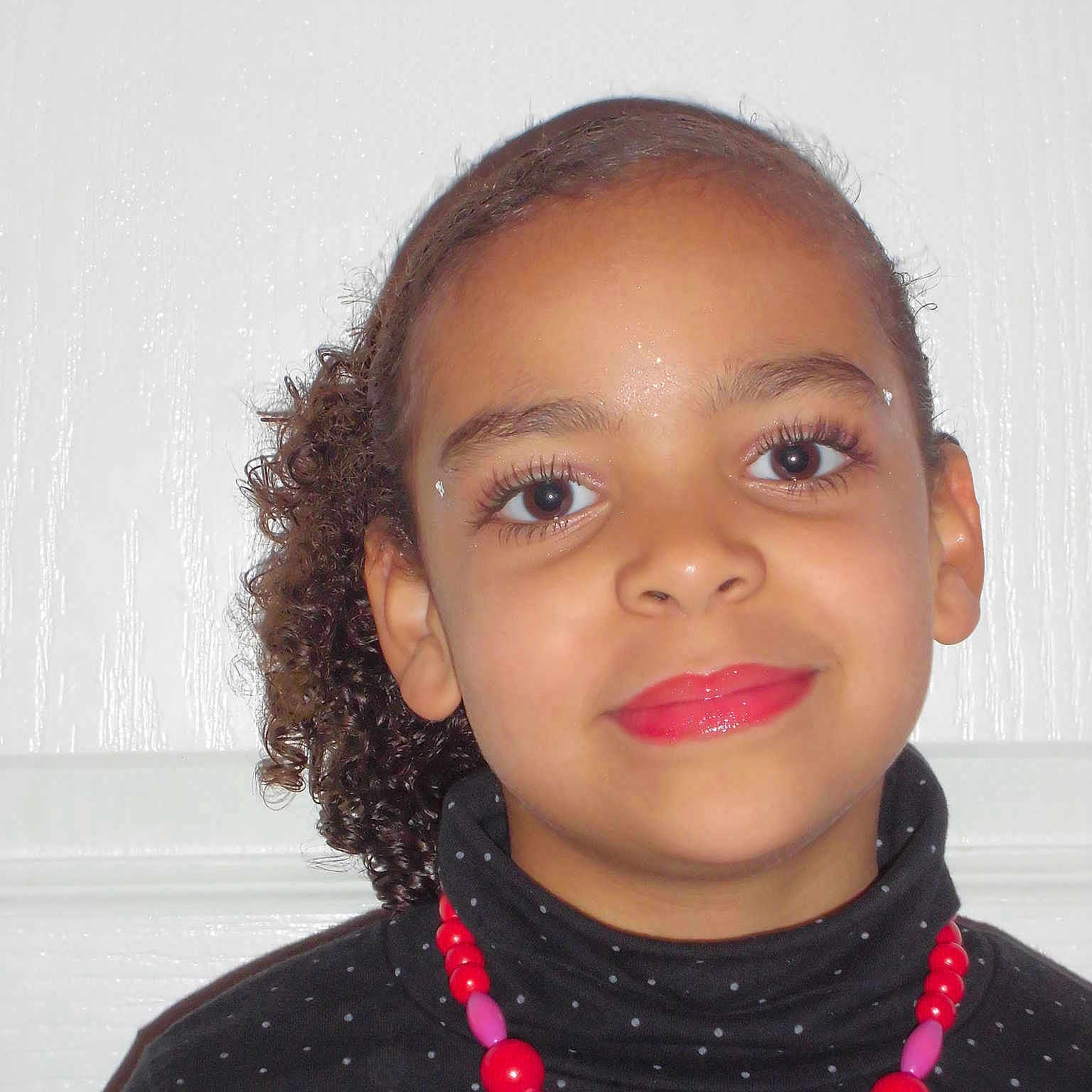 Lilabelle a rejoint le concours — aidez-le/la à gagner de superbes lots !