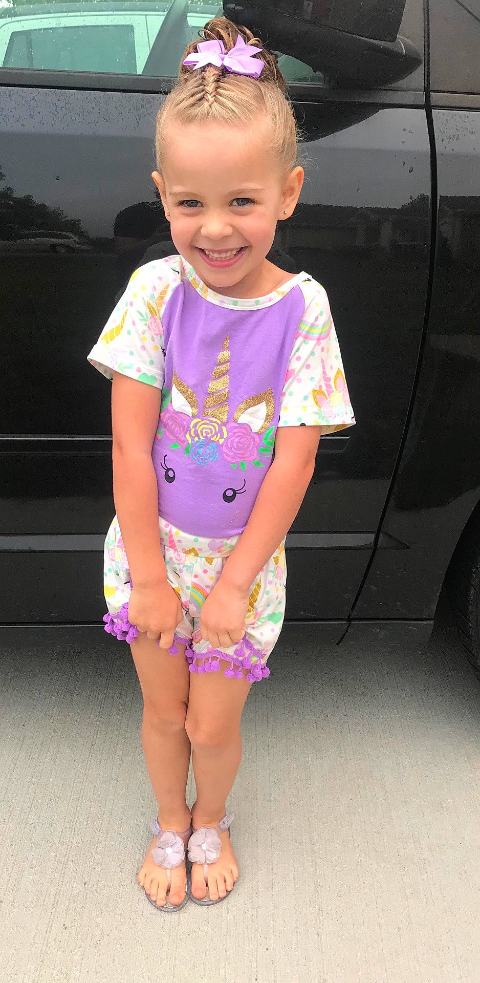 Lillian is registered to the contest to win money with this photo: car, child, day, fun, girl, infant, joy, person, pink, product, skin, smile, summer, t_shirt, textile, toddler