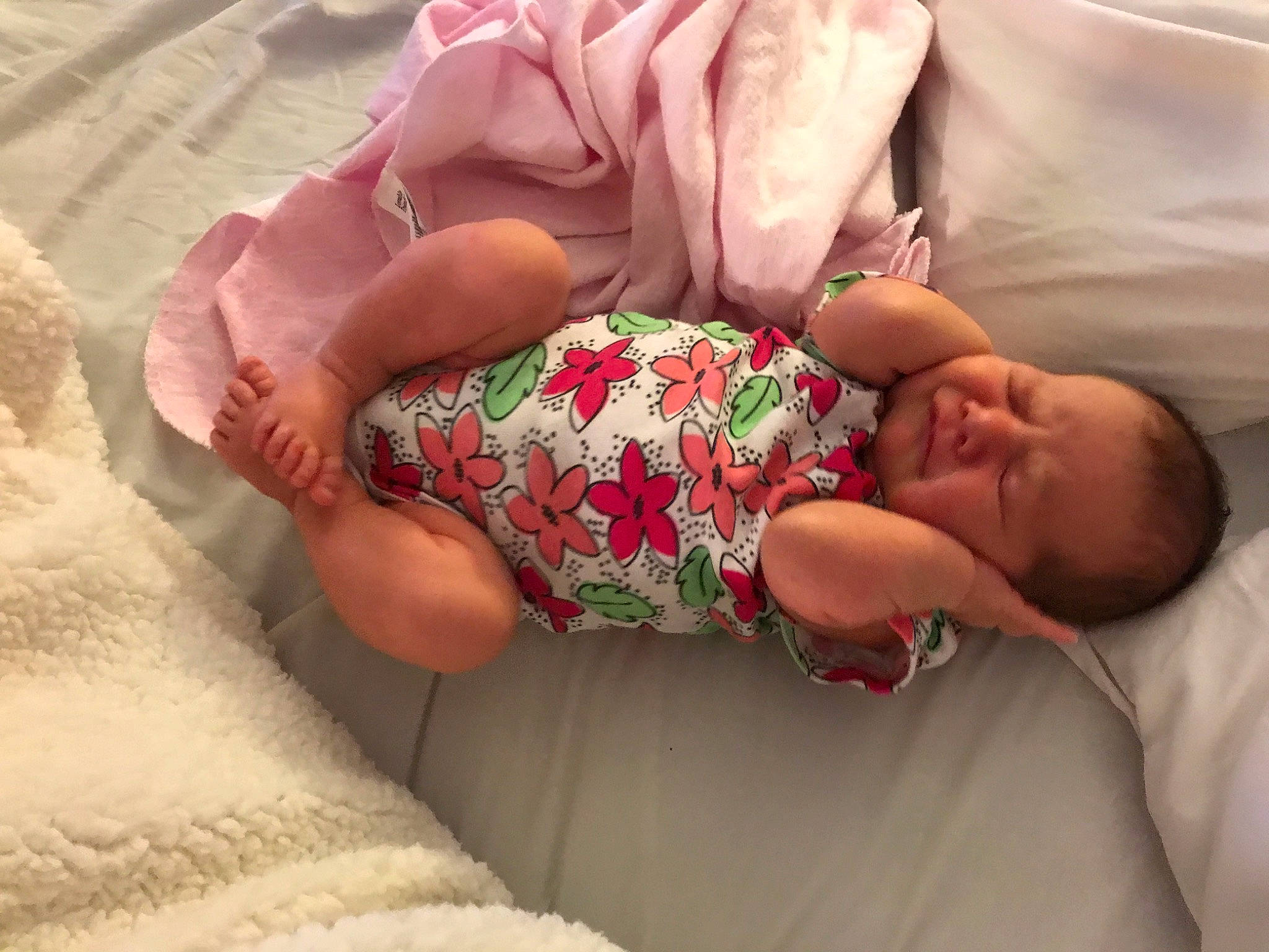 Marie is registered to the contest to win money with this photo: baby, baby_sleeping, birth, child, childbirth, finger, hand, nail, nap, person, sleep, toddler