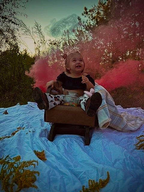 Serenity is registered to the contest to win money with this photo: art, event, eyewear, flash_photography, freezing, fun, grass, happy, landscape, leaf, leisure, lens_flare, nature, painting, people_in_nature, person, sky, sunlight, tints_and_shades, tree