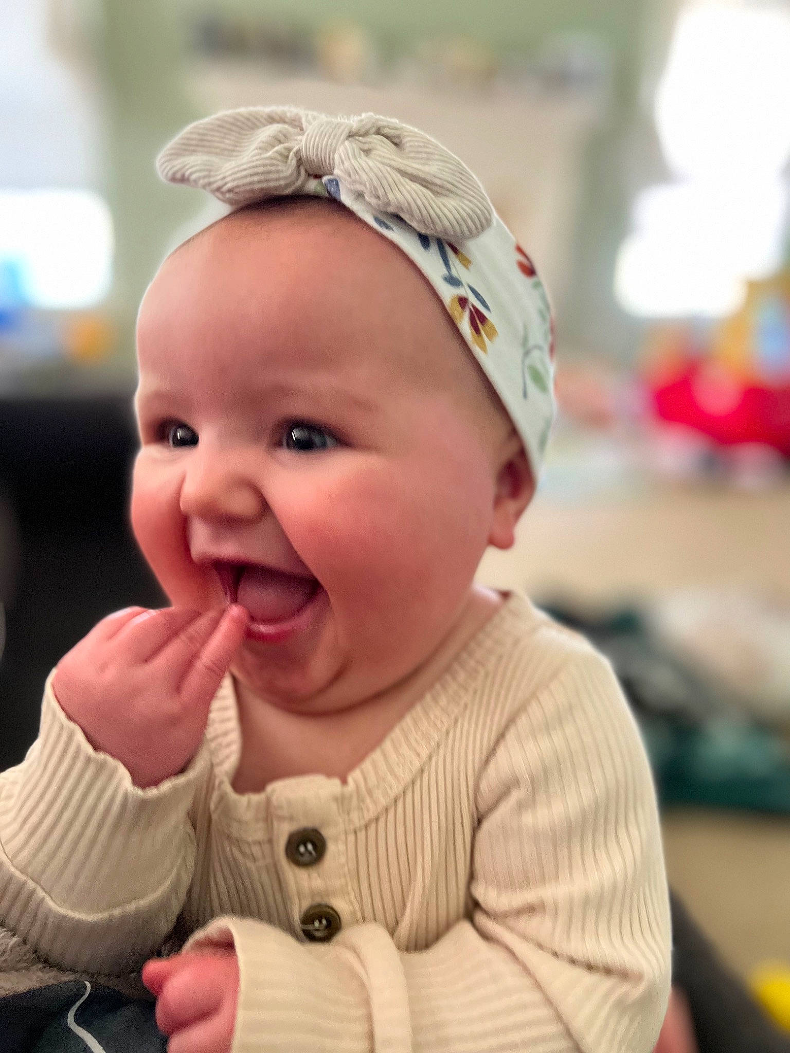 Cecilia is registered to the contest to win money with this photo: baby, baby_toddler_clothing, cheek, chin, ear, eyelash, gesture, hairstyle, happy, headgear, human_body, iris, lip, mouth, nose, people, person, photograph, skin, smile