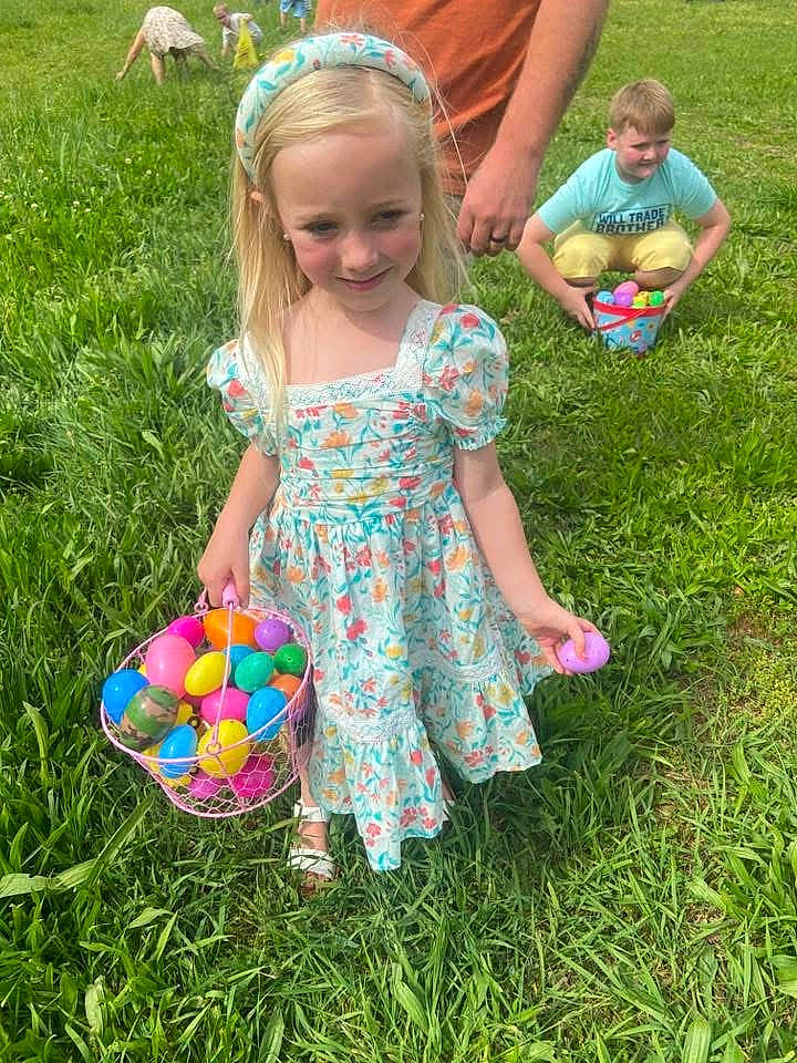 boy, child, clothing, dress, egg, face, female, field, girl, grass, grassland, head, male, nature, outdoors, person, photography, plant, portrait, yard