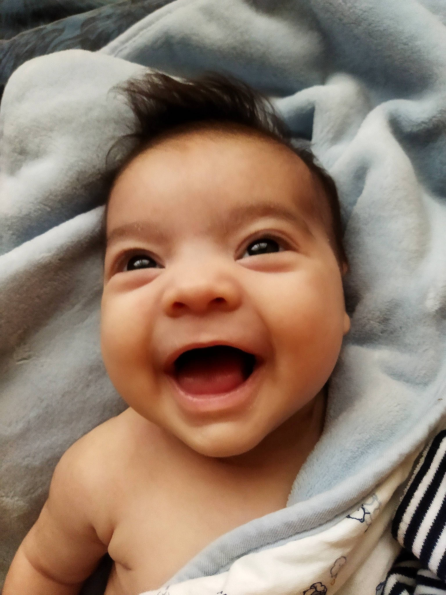 Elliot participe au concours pour gagner de l'argent avec cette photo : cheek, chin, comfort, eye, eyebrow, face, facial_expression, forehead, happy, head, headwear, iris, jaw, lip, mouth, nose, person, photograph, skin, smile