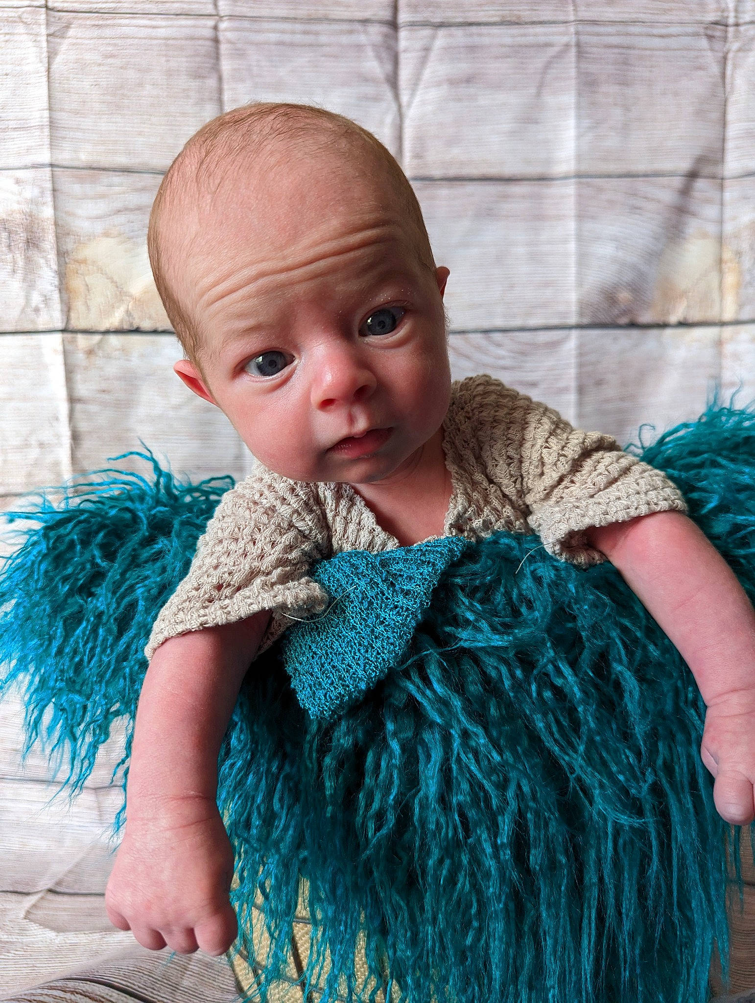 Kaison is registered to the contest to win money with this photo: aqua, arm, azure, baby_toddler_clothing, blue, child, electric_blue, eye, fashion_design, green, hairstyle, headgear, magenta, neck, person, pink, shoulder, sleeve, textile, wool