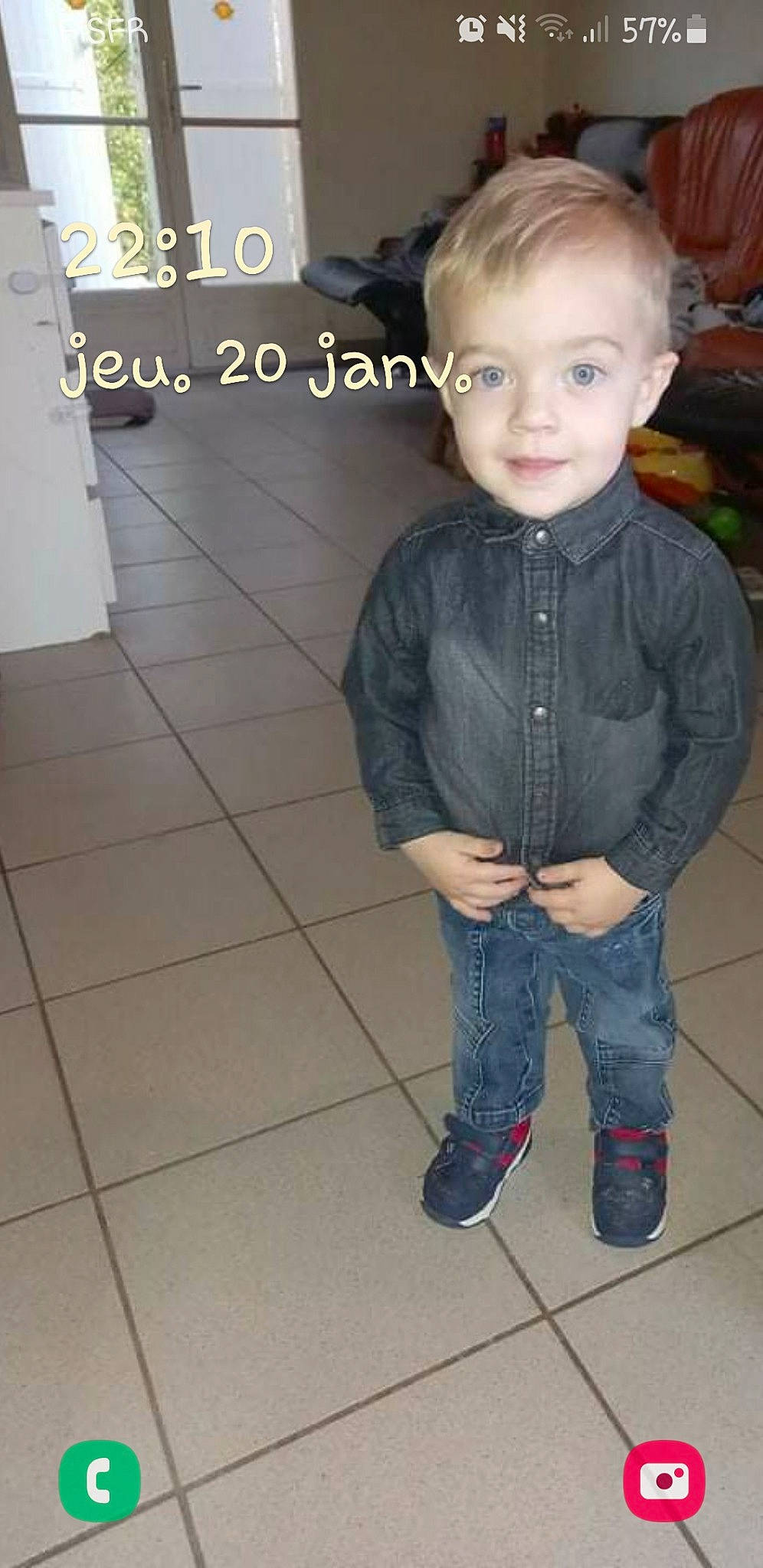 Nathan participe au concours pour gagner de l'argent avec cette photo : baby, baby_toddler_clothing, blond, cheek, cool, denim, flash_photography, floor, flooring, hairstyle, jeans, joy, leg, pattern, person, photograph, sleeve, smile, snapshot, tile_flooring