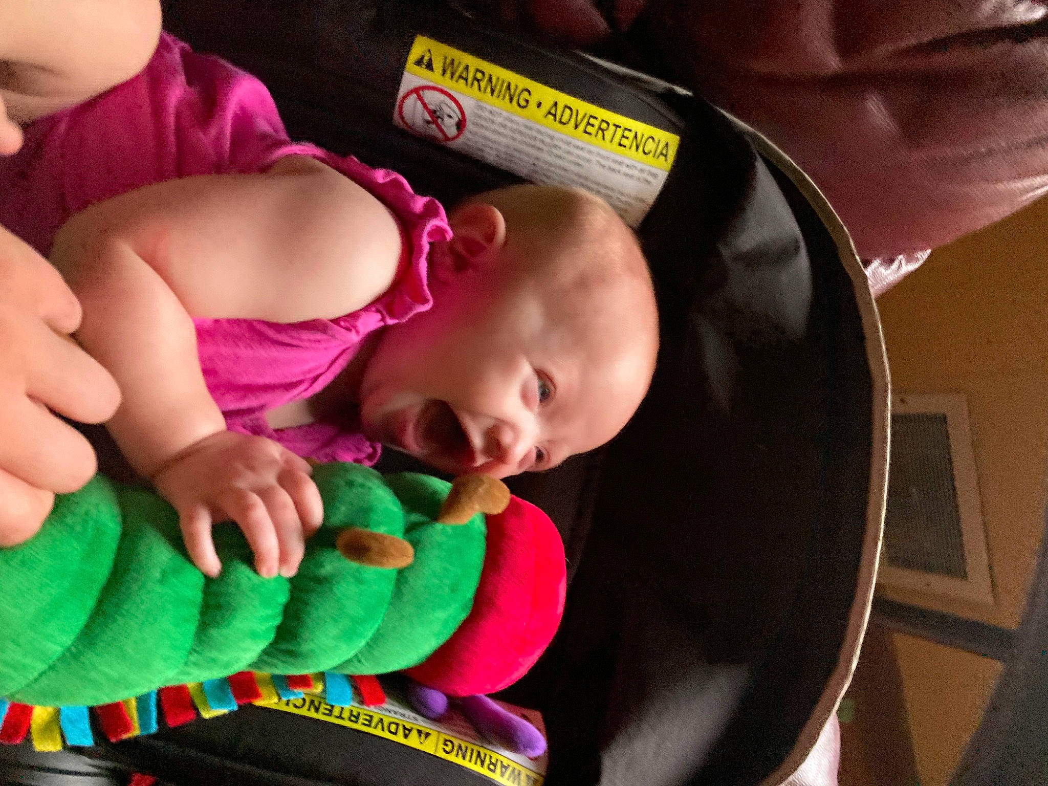 Ivieire is registered to the contest to win money with this photo: baby, baby_products, baby_safety, baby_toddler_clothing, car_seat, cheek, child, comfort, ear, finger, fun, happy, head, mouth, person, play, room, skin, thumb, toddler