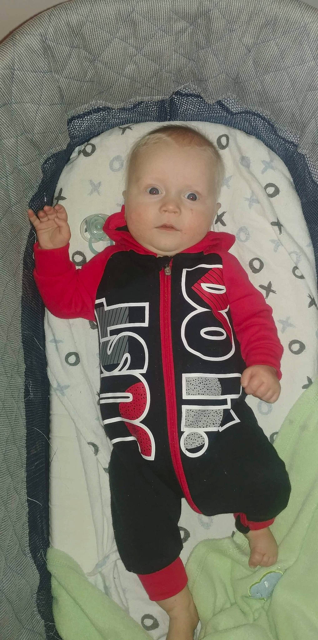 Bronx is registered to the contest to win money with this photo: baby, baby_products, cheek, child, cool, outerwear, person, product, sleeve, toddler