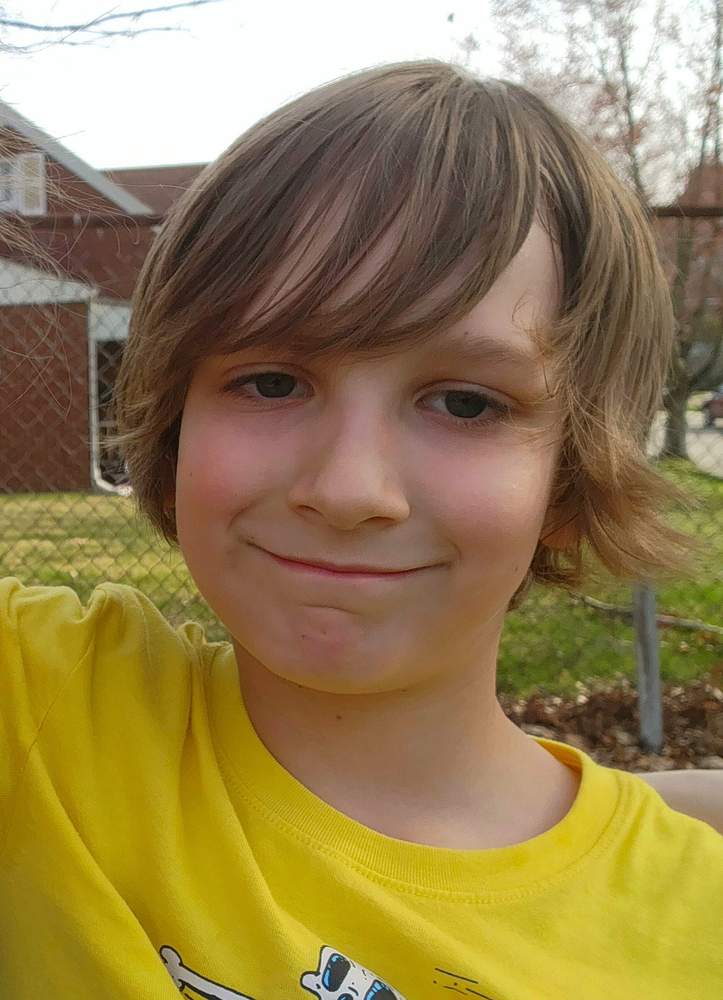 Sylas is registered to the contest to win money with this photo: bangs, blond, chin, cool, eye, eyebrow, face, forehead, grass, hairstyle, happy, jaw, joy, layered_hair, lip, person, plant, sky, smile, surfer_hair