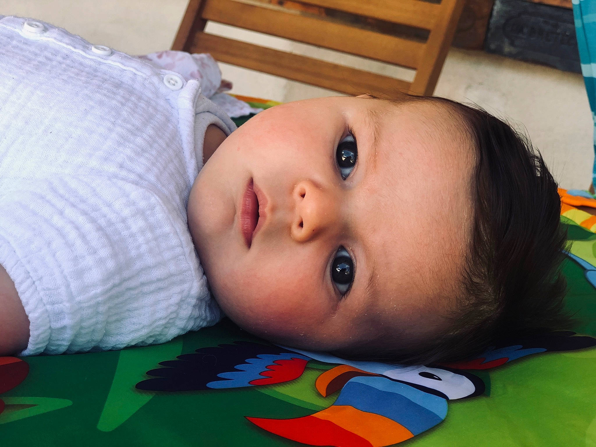 Celestine a rejoint le concours — aidez-le/la à gagner de superbes lots ! baby, bedtime, cheek, child, chin, ear, eye, face, forehead, head, iris, lip, mouth, neck, nose, person, play, skin, toddler, tummy_time