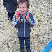 Thyméo participe au concours pour gagner de l'argent avec cette photo :