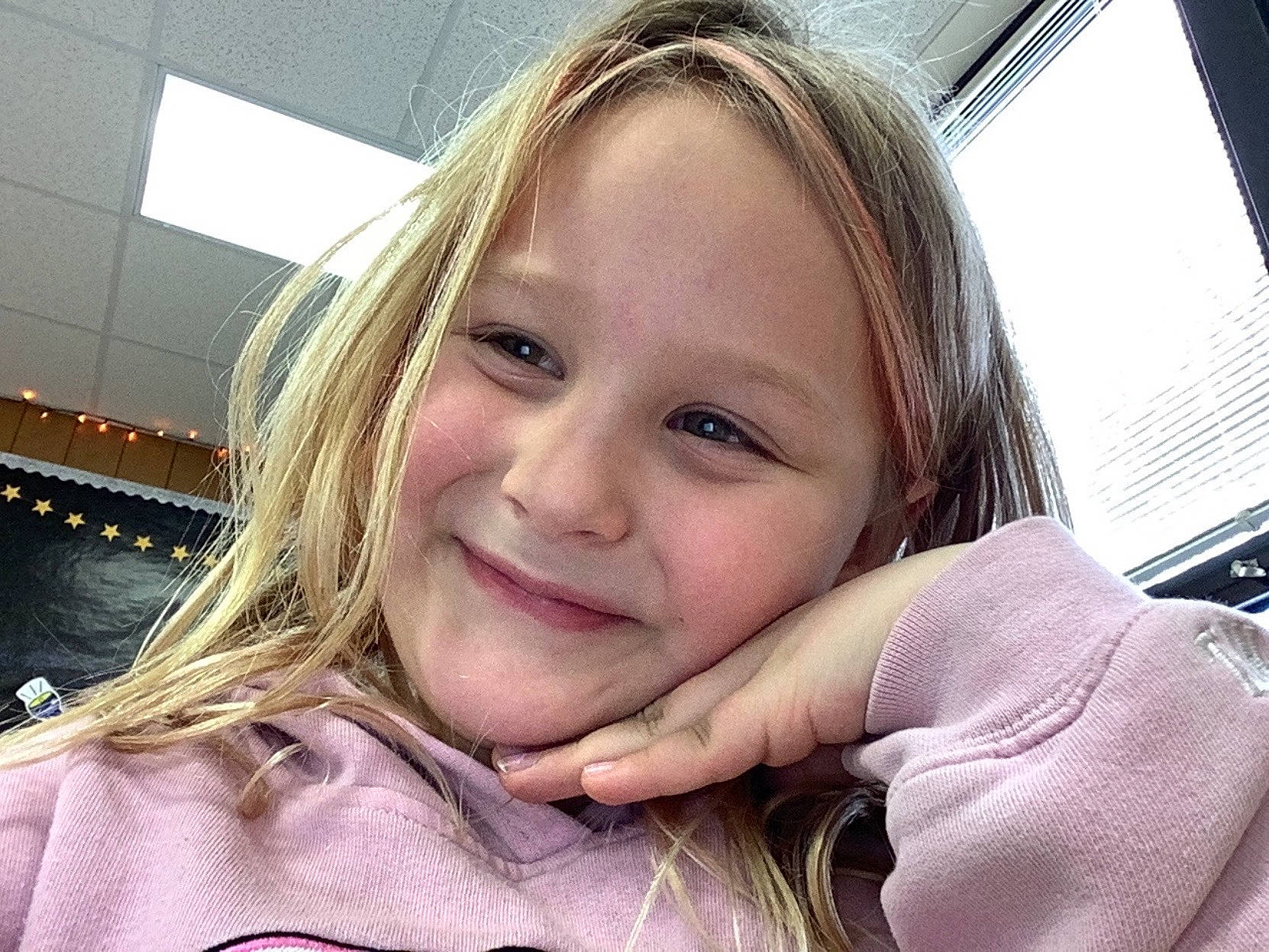 Luvaya is registered to the contest to win money with this photo: cheek, chin, cool, ear, eyebrow, eyelash, finger, fun, gesture, happy, iris, jaw, joy, lip, mouth, nose, person, skin, smile, thumb