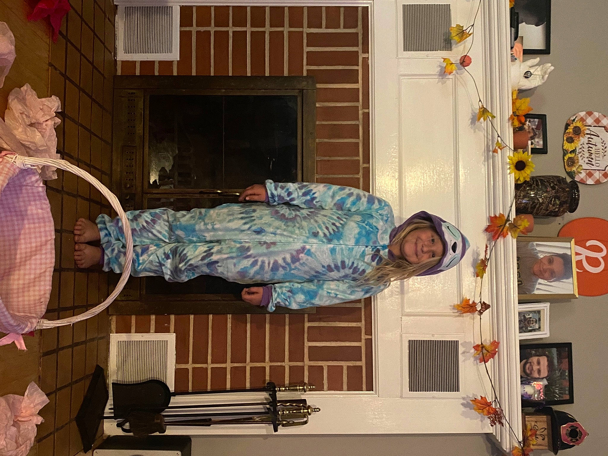 Luvaya is registered to the contest to win money with this photo: art, door, fun, headwear, houseplant, interior_design, joy, magenta, person, picture_frame, plant, room, smile, textile, tree, visual_arts, wheel, window, wood