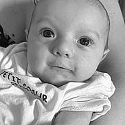 Gabriel participe au concours pour gagner de l'argent avec cette photo : baby, infant, face, eyes, arm, clothing, shirt, person, portrait, black_and_white, closeup, skin, expression, newborn, cute, child, human, baby_girl, baby_boy, young