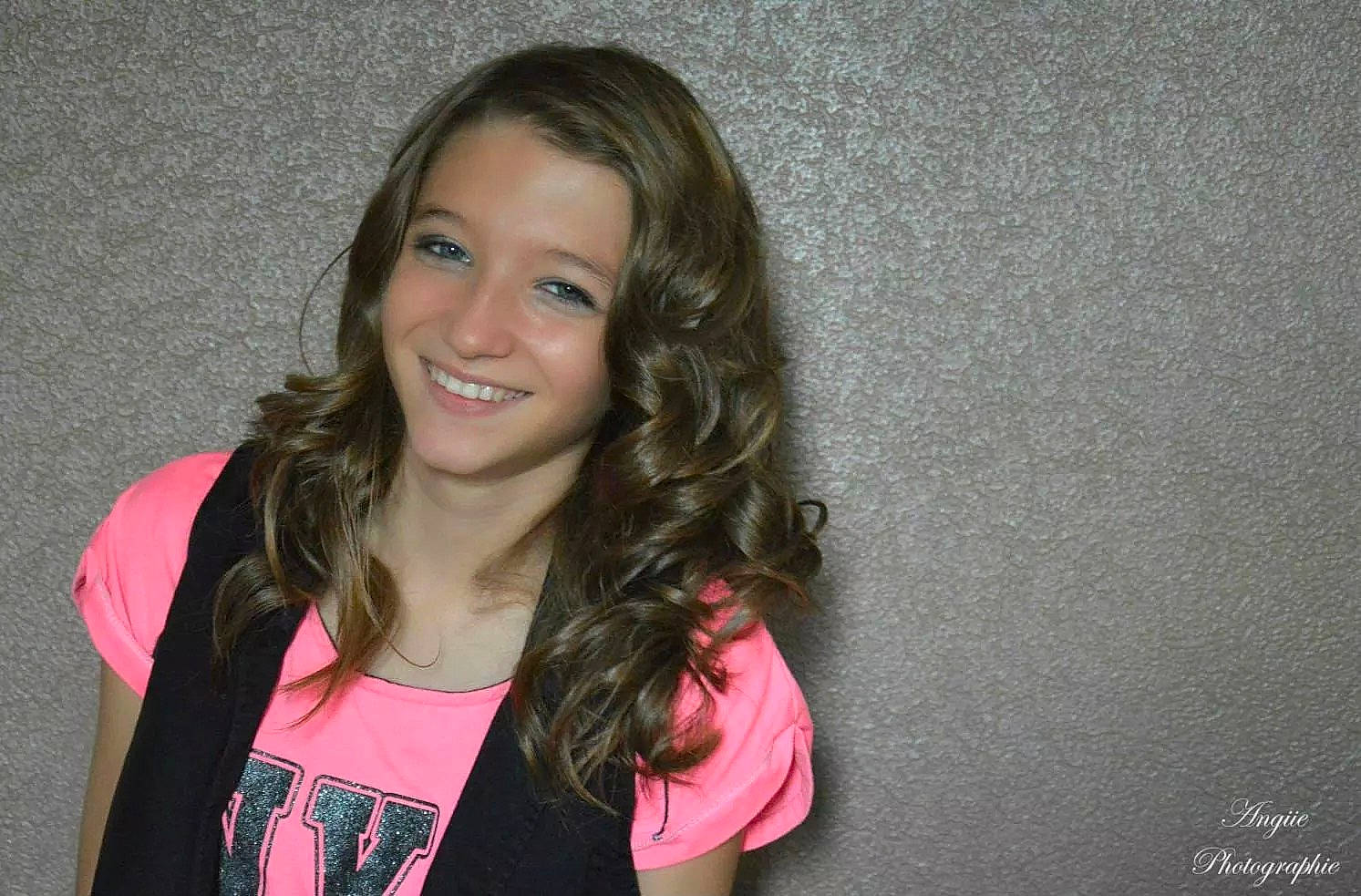 Lidivine a rejoint le concours — aidez-le/la à gagner de superbes lots ! beauty, girl, hairstyle, joy, lady, model, person, photo_shoot, smile, woman