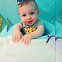 Vicenzo a rejoint le concours — aidez-le/la à gagner de superbes lots ! accessories, baby, bodypart, clothing, earring, face, finger, furniture, glasses, hand, happy, head, jewelry, newborn, people, person, photography, portrait, smile, sunglasses