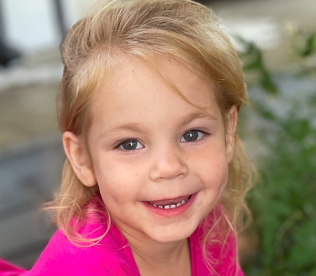 Keely joined the competition — help win amazing prizes! blond, brown_hair, cheek, chin, close_up, ear, eye, eyebrow, eyelash, face, fun, grass, hair, happy, iris, joy, lip, nose, person, skin