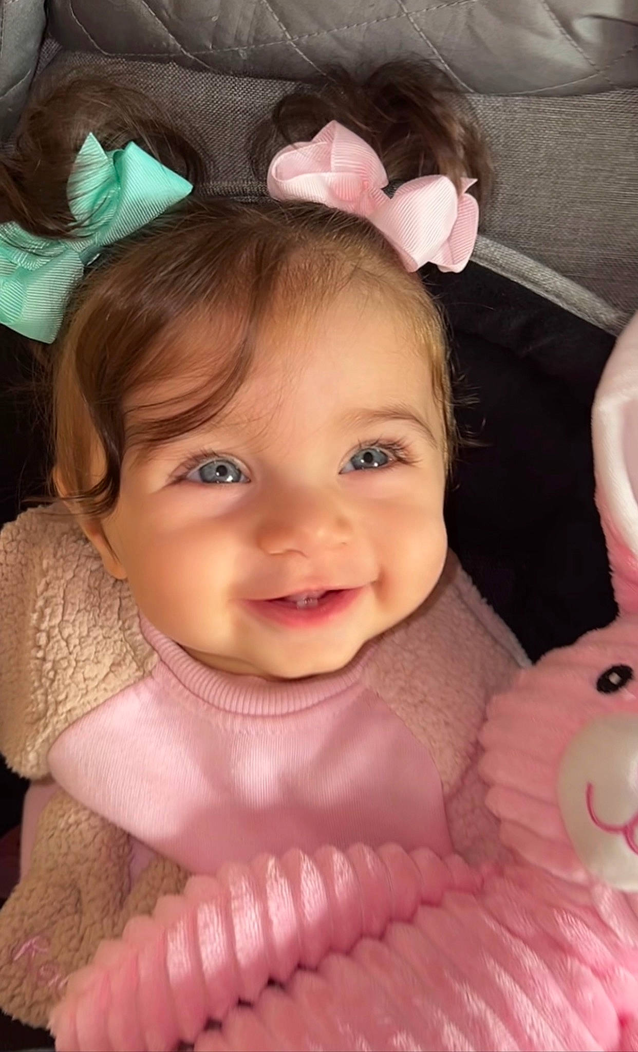 Anastasia a rejoint le concours — aidez-le/la à gagner de superbes lots ! cheek, chin, ear, eye, eyebrow, eyelash, face, hairstyle, happy, head, iris, lip, mouth, neck, nose, organ, person, pink, skin, smile