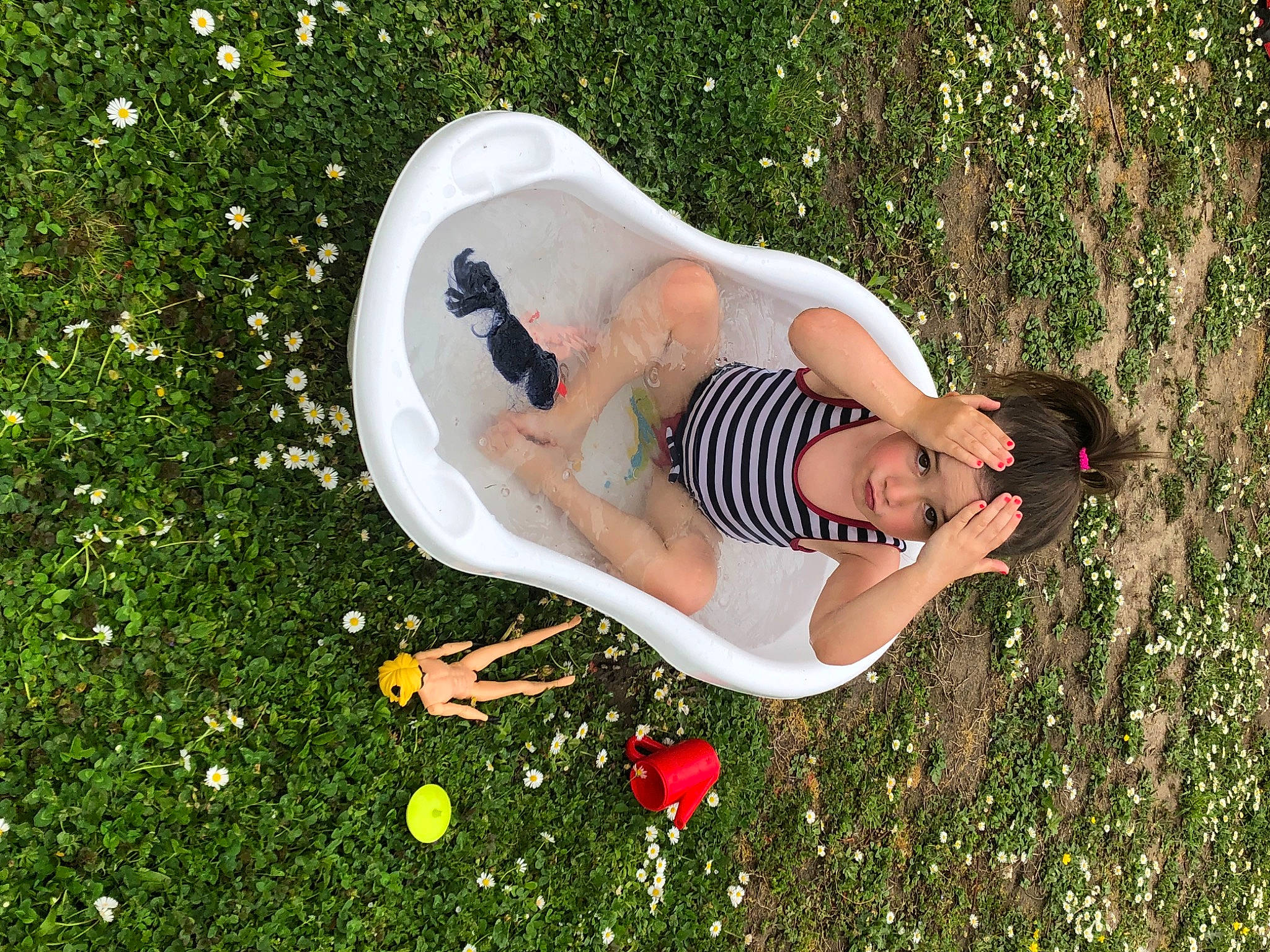 Léane participe au concours pour gagner de l'argent avec cette photo : child, flower, grass, happy, headwear, lawn, leaf, leg, leisure, meadow, person, photography, plant, spring, summer, tree, vacation, wildflower