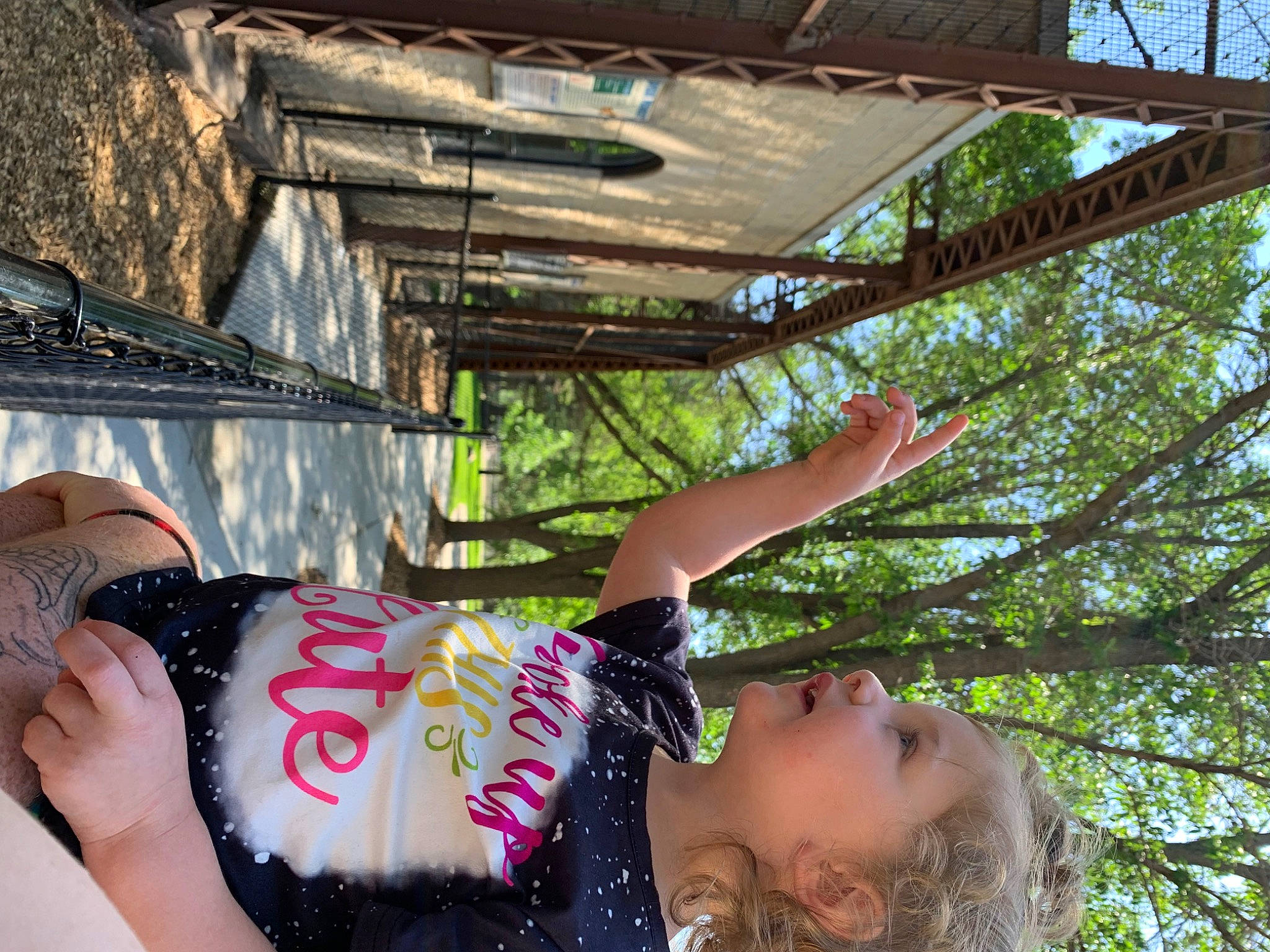 Lucille is registered to the contest to win money with this photo: cool, eyewear, fun, grass, happy, human_leg, jewellery, leaf, leisure, magenta, people_in_nature, person, plant, shade, spring, summer, thigh, tints_and_shades, tree, trunk