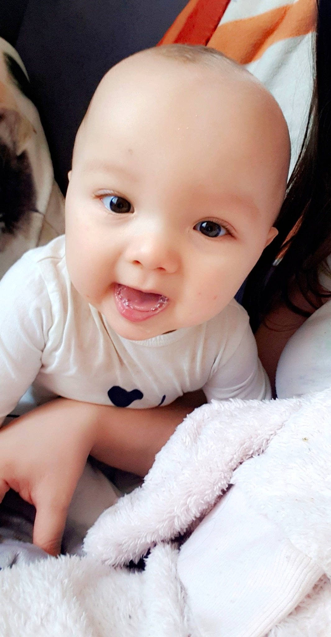 Eden a rejoint le concours — aidez-le/la à gagner de superbes lots ! baby, beauty, cheek, child, chin, eye, eyebrow, face, facial_expression, happy, head, lip, mouth, nose, person, photography, portrait_photography, skin, smile, toddler