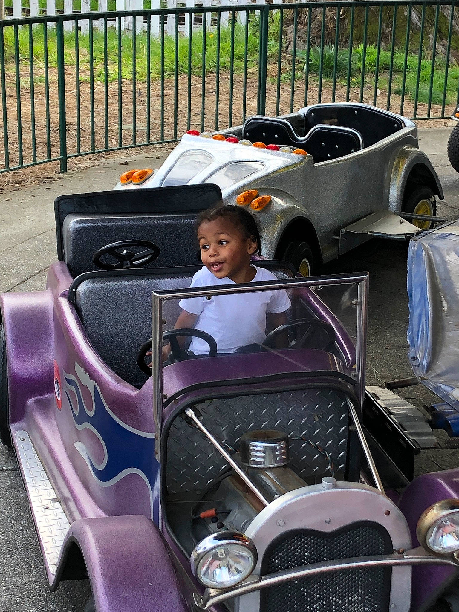 Lamont is registered to the contest to win money with this photo: antique_car, automotive_design, car, classic, classic_car, coupe, family_car, land_vehicle, motor_vehicle, person, vehicle, vintage_car