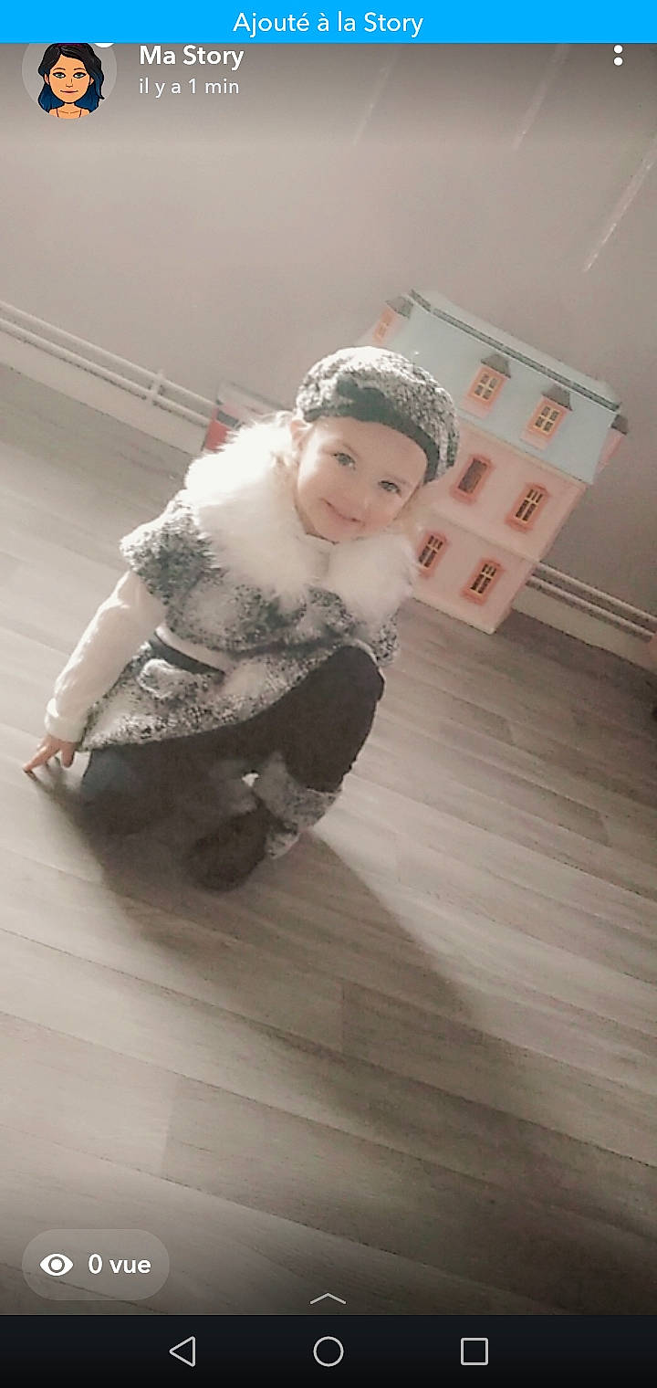 Hailey a rejoint le concours — aidez-le/la à gagner de superbes lots ! baby, baby_toddler_clothing, child, child_model, costume, fashion_accessory, fashion_design, flash_photography, floor, flooring, fun, fur, fur_clothing, happy, hardwood, headwear, human_leg, joy, person, room