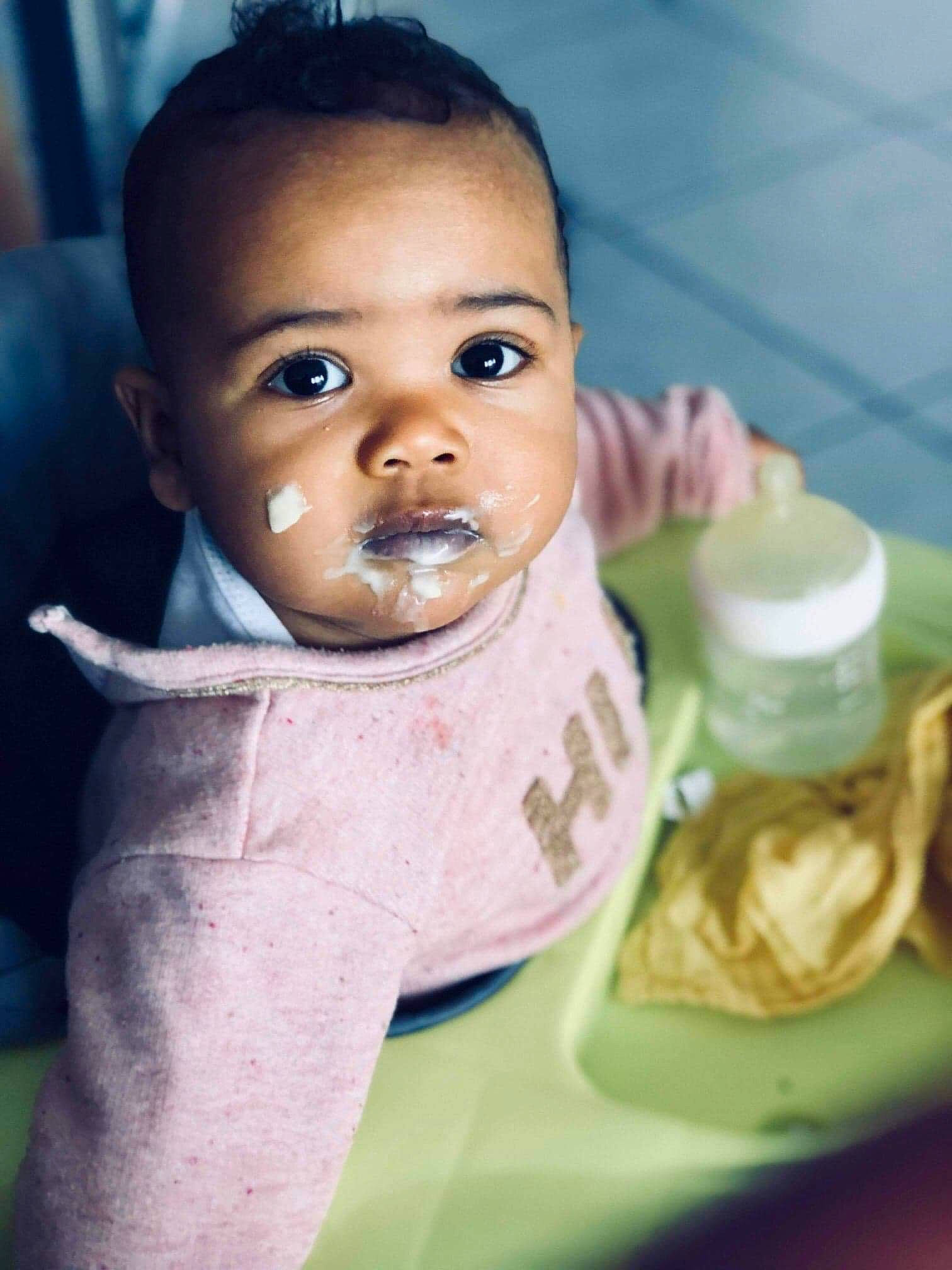 Marley a rejoint le concours — aidez-le/la à gagner de superbes lots ! boy, cheek, child, eating, eye, face, fun, girl, head, human, infant, person, skin, smile, toddler