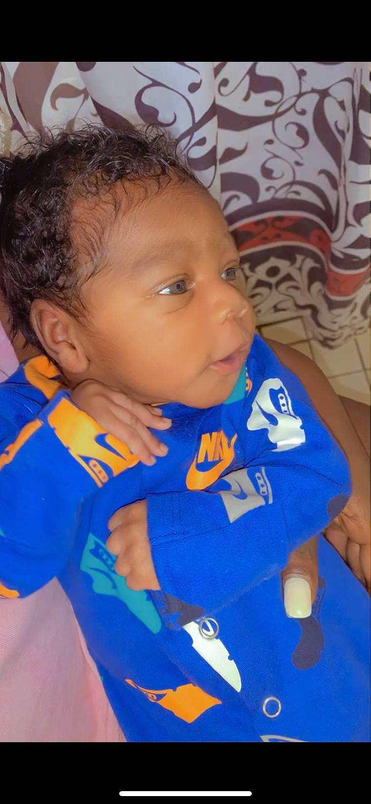 Jayvion is registered to the contest to win money with this photo: azure, cheek, chin, eye, face, facial_expression, finger, forehead, hand, happy, head, human, iris, mouth, nose, orange, organ, person, skin, sleeve