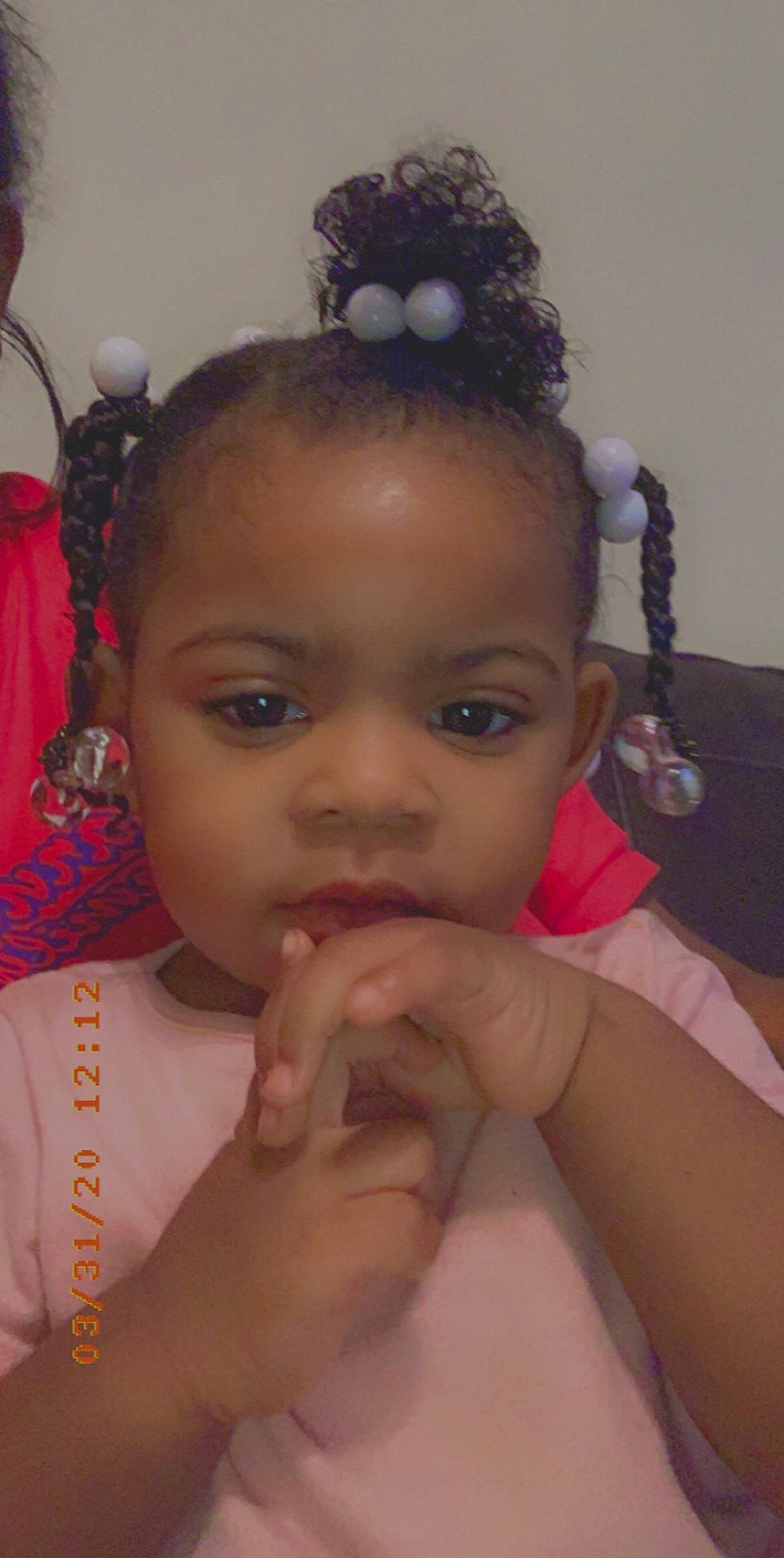 Katelynn is registered to the contest to win money with this photo: cheek, chin, ear, eye, eyebrow, eyelash, face, forehead, gesture, hair, hairstyle, hand, happy, head, human_body, iris, lip, neck, nose, person