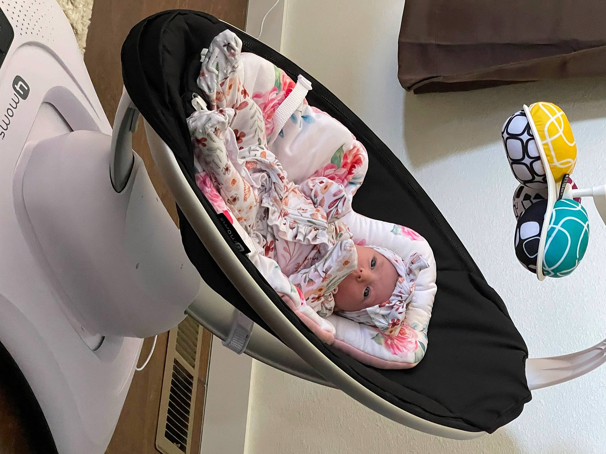 Wren joined the competition — help win amazing prizes! auto_part, automotive_design, baby, baby_products, baby_safety, baby_toddler_clothing, bag, car_seat, carmine, child, comfort, fashion_accessory, headwear, infant_bed, luggage_and_bags, motor_vehicle, pattern, person, product, room