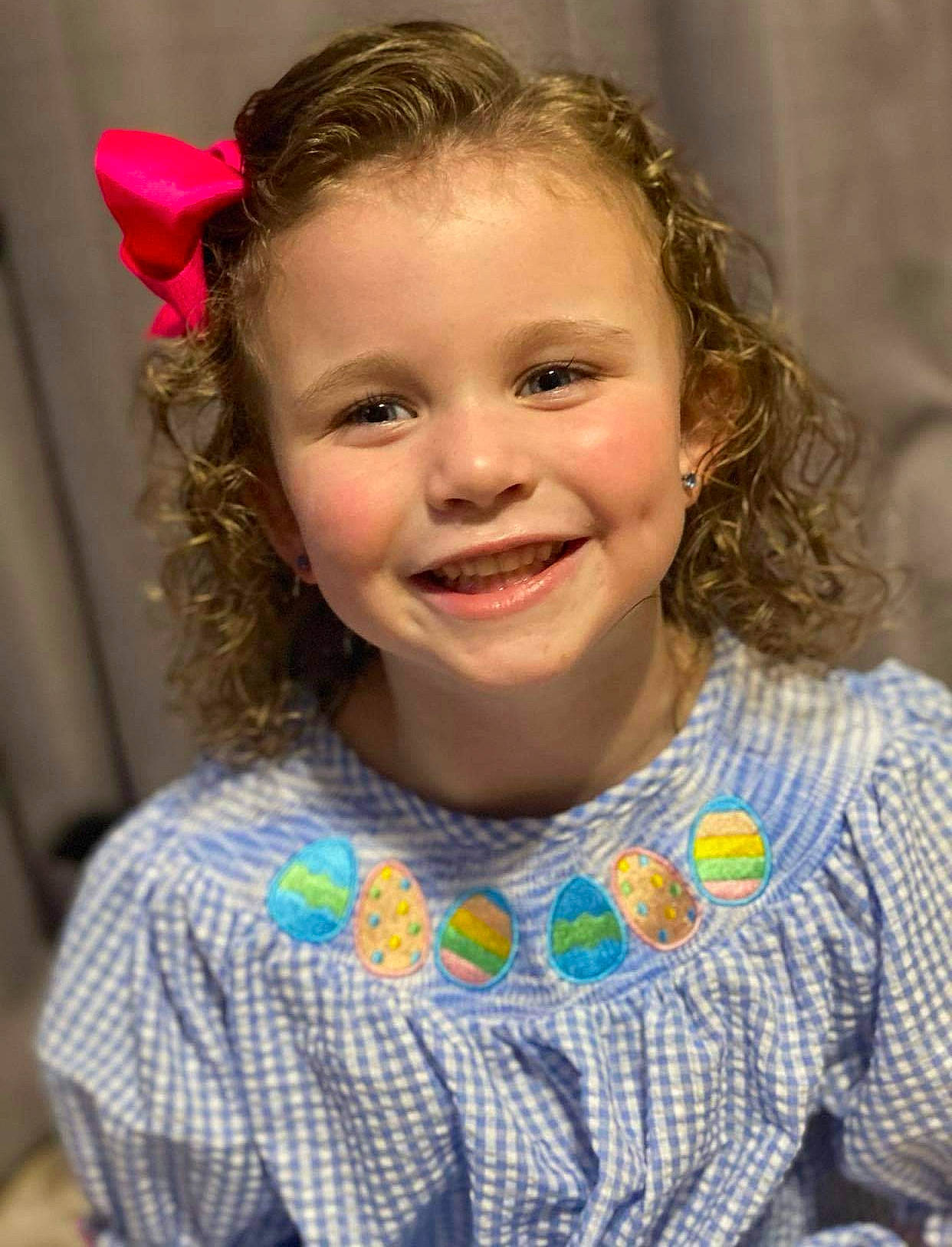 Emma Kate joined the competition — help win amazing prizes! cheek, chin, eye, eyebrow, face, facial_expression, forehead, hair, hairstyle, happy, head, iris, joy, lip, neck, nose, organ, person, shoulder, skin