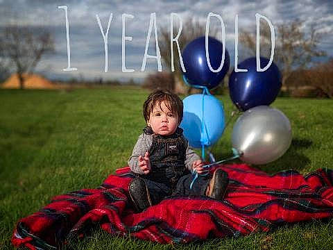 Legend is registered to the contest to win money with this photo: balloon, child, cloud, event, flash_photography, fun, grass, grassland, happy, lawn, leisure, meadow, morning, nature, people, people_in_nature, person, recreation, sky, summer