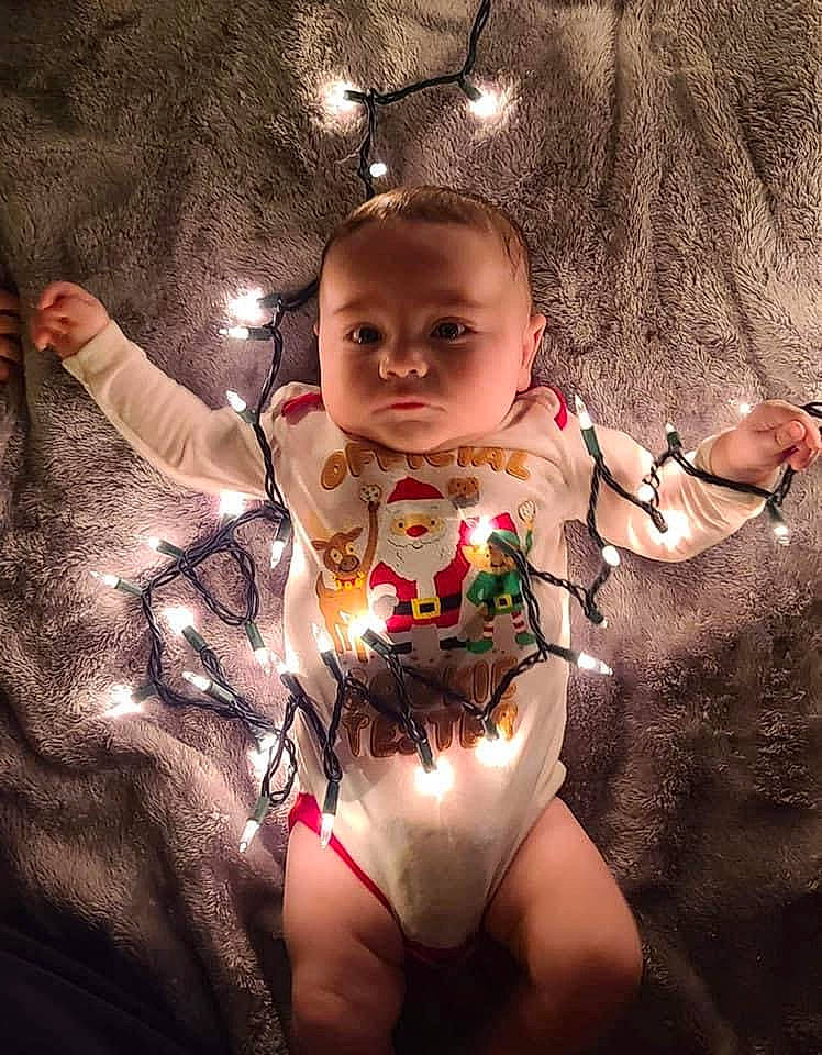 Austyn is registered to the contest to win money with this photo: abdomen, art, baby, blond, chest, cool, darkness, fawn, finger, flash_photography, fun, gesture, happy, iris, jewellery, navel, organ, person, skin, toddler