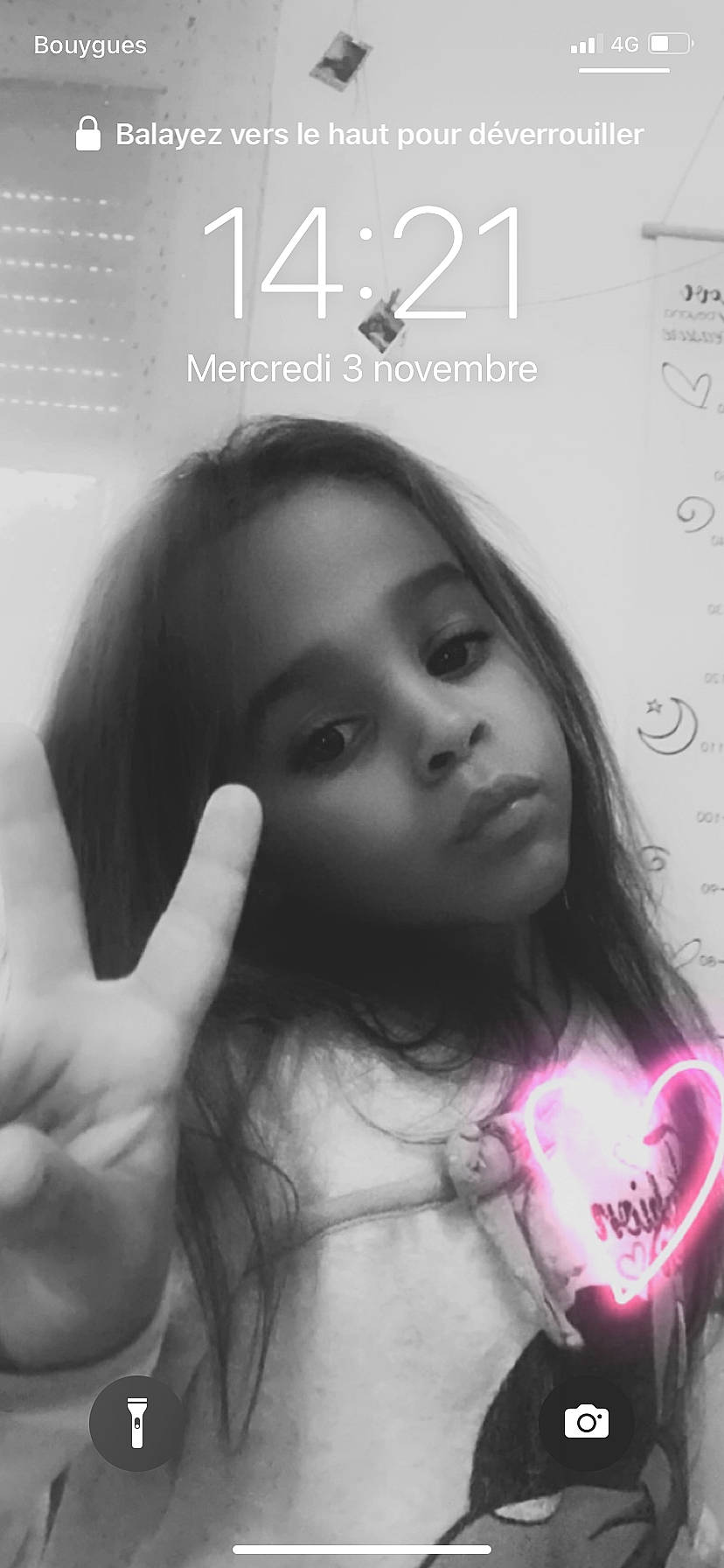 Keylissa a rejoint le concours — aidez-le/la à gagner de superbes lots ! black, cheek, chin, eye, eyebrow, eyelash, facial_expression, forehead, hair, hairstyle, head, human, lip, mouth, neck, nose, organ, person, photograph, skin