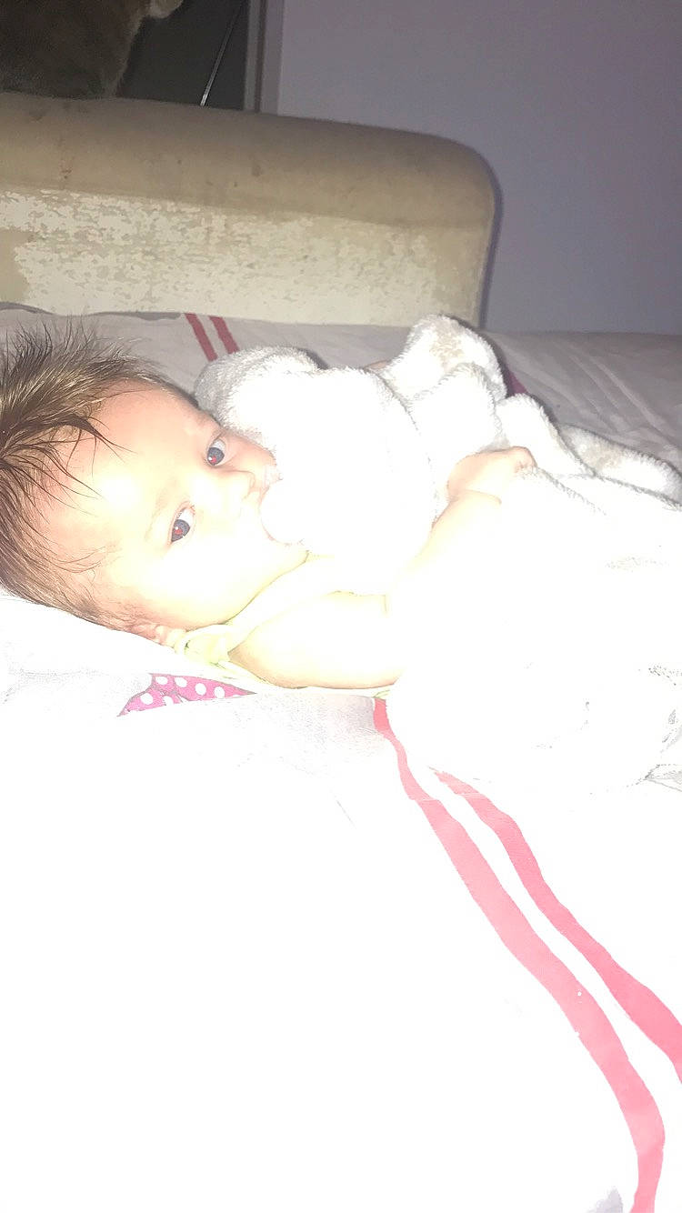 Julia participe au concours pour gagner de l'argent avec cette photo : baby, baby_products, baby_sleeping, baby_toddler_clothing, bedtime, cheek, child, comfort, iris, linens, lip, mouth, nap, nose, person, room, sitting, skin, sleep, tie