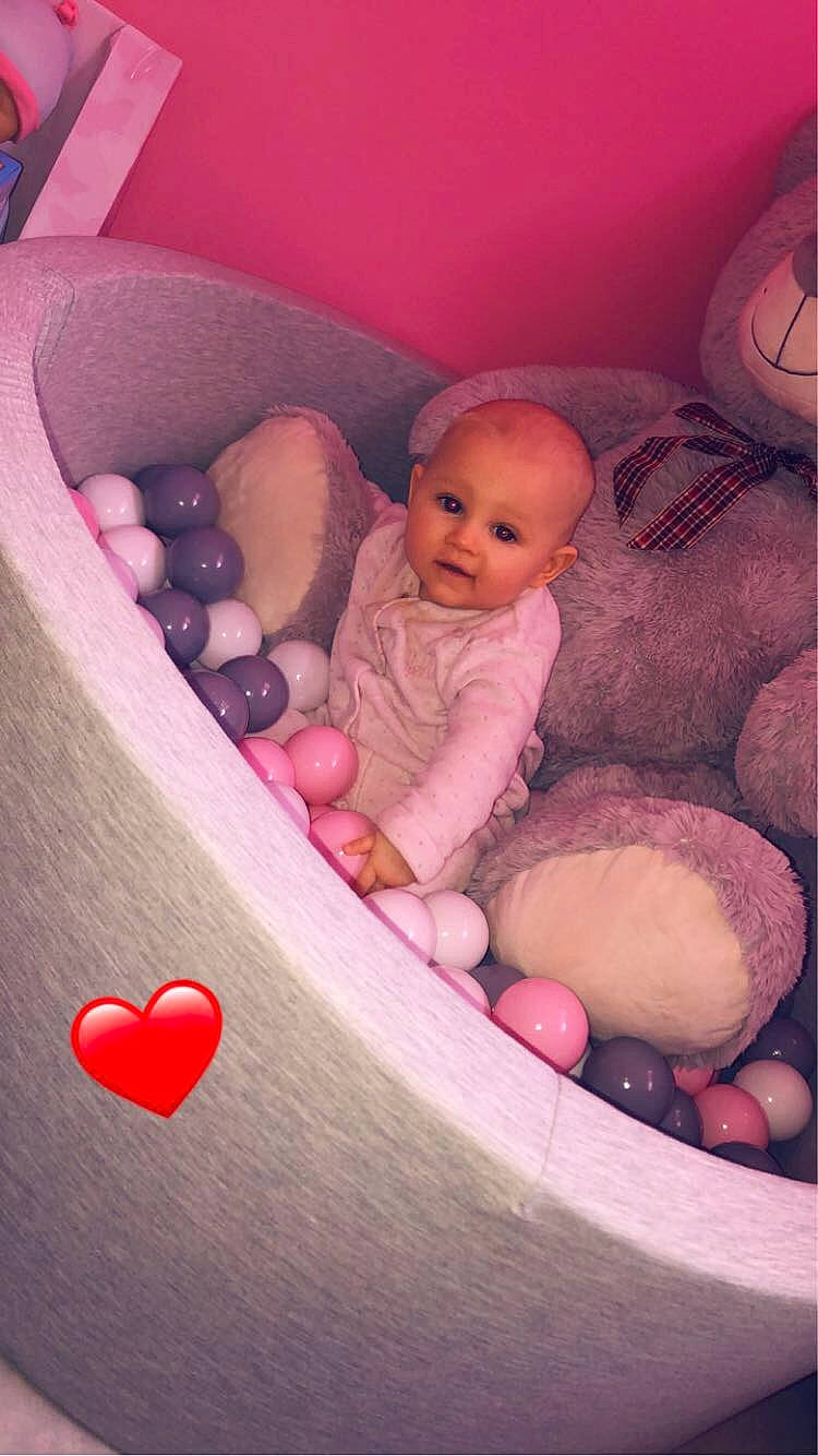 Aïden a rejoint le concours — aidez-le/la à gagner de superbes lots ! baby, child, person, pink, skin, toddler