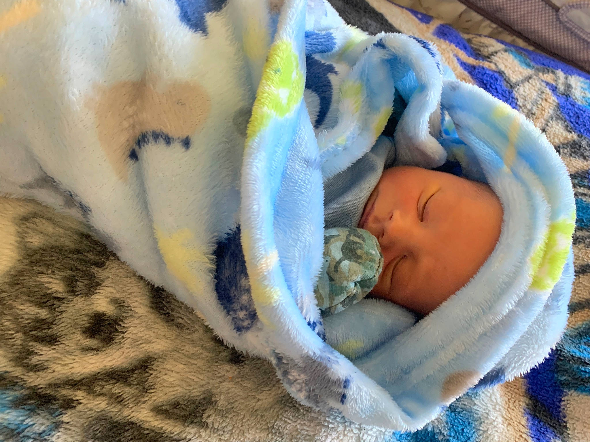 Kaiyzen is registered to the contest to win money with this photo: baby, baby_products, baby_safety, baby_sleeping, bedding, bedtime, blanket, child, comfort, fur, infant_bed, linens, nap, pattern, person, room, sleep, textile, toddler, toy