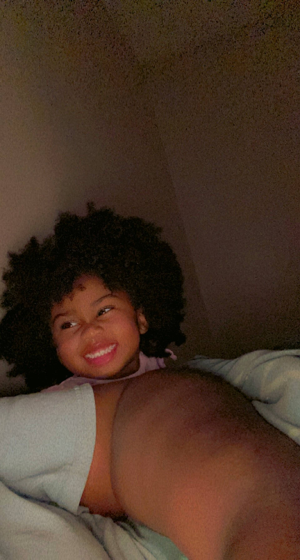 Aniya is registered to the contest to win money with this photo: afro, black_hair, chin, eye, eyebrow, eyelash, flash_photography, forehead, head, human_body, jheri_curl, joint, joy, lip, mouth, muscle, neck, nose, person, shoulder