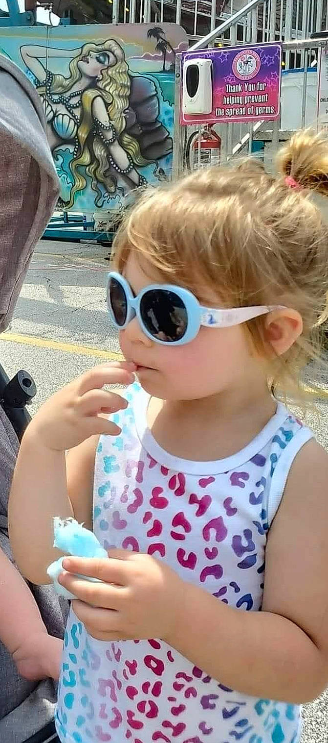 Braylyn is registered to the contest to win money with this photo: beauty, blue, child, cool, ear, eyewear, finger, fun, gesture, glasses, goggles, hairstyle, happy, person, photograph, skin, snapshot, summer, sunglasses, toddler