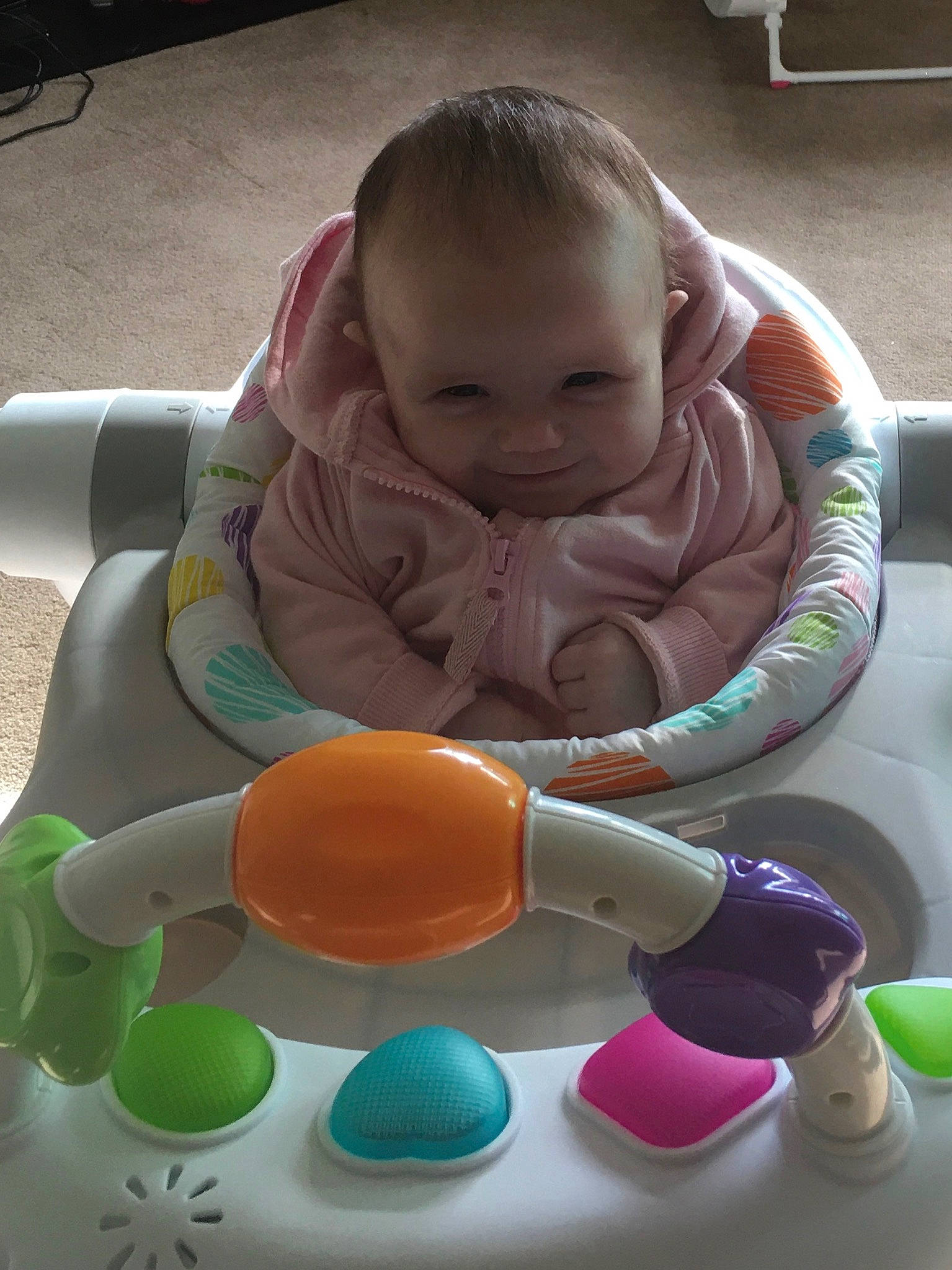 Jaime is registered to the contest to win money with this photo: baby, child, food, person, play, skin, toddler, toy