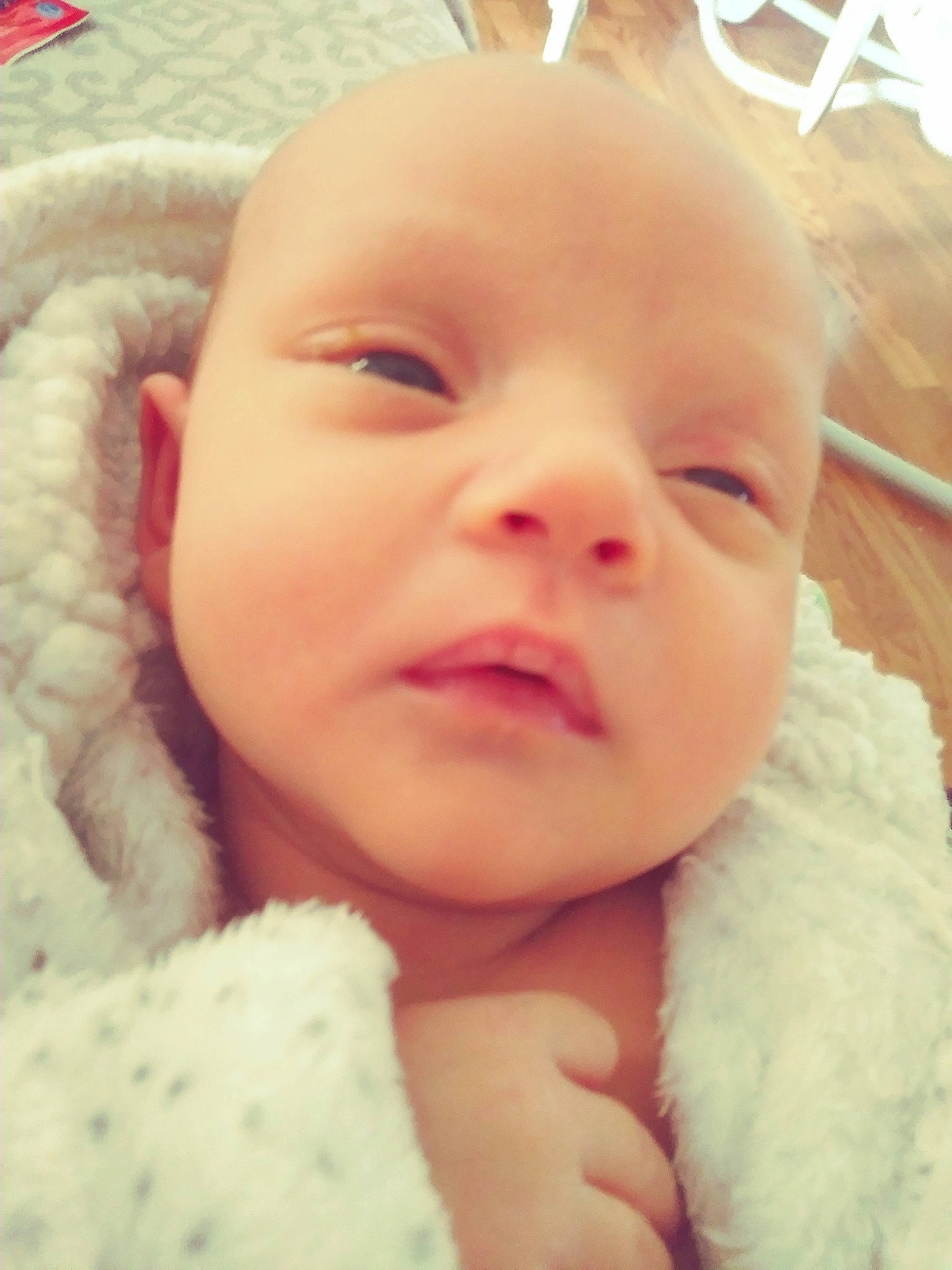 Emilie is registered to the contest to win money with this photo: baby, baby_making_funny_faces, beauty, cheek, child, chin, ear, eye, eyebrow, face, facial_expression, forehead, head, lip, mouth, nose, person, pink, skin, smile