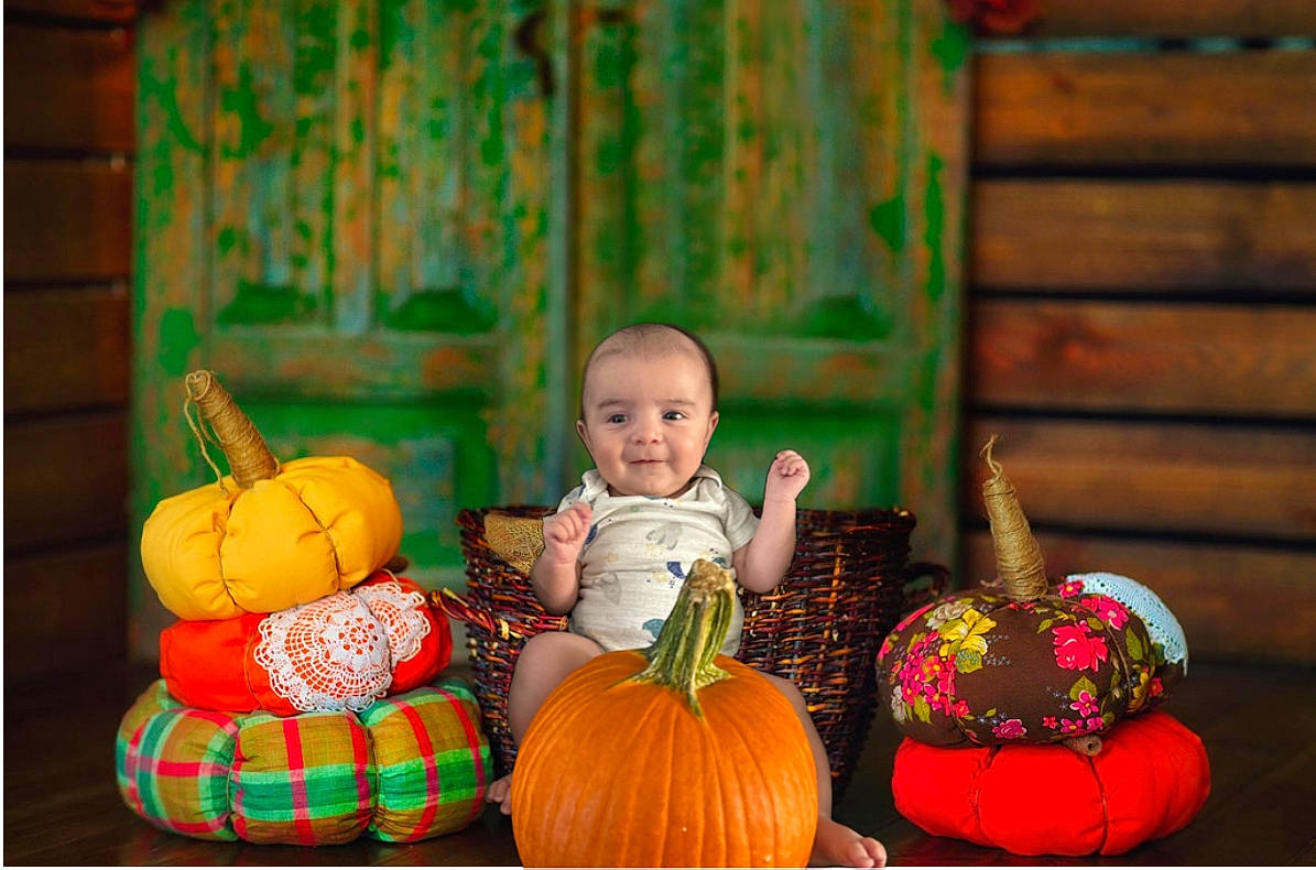 Niko joined the competition — help win amazing prizes! baby, calabaza, child, cucurbita, gourd, grass, green, happy, joy, leisure, natural_foods, orange, person, plant, pumpkin, squash, toddler, tree, vegetable, whole_food